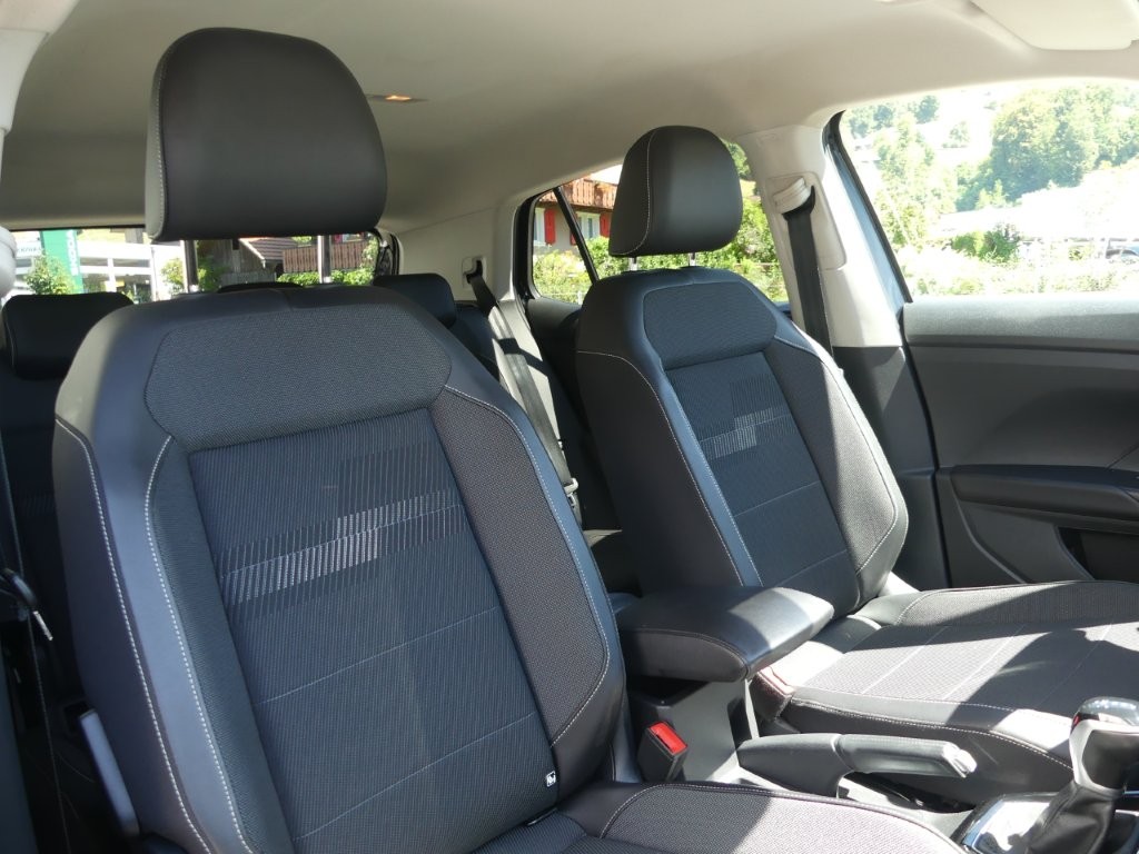 VW T-Cross 1.0 TSI Life DSG-image-10