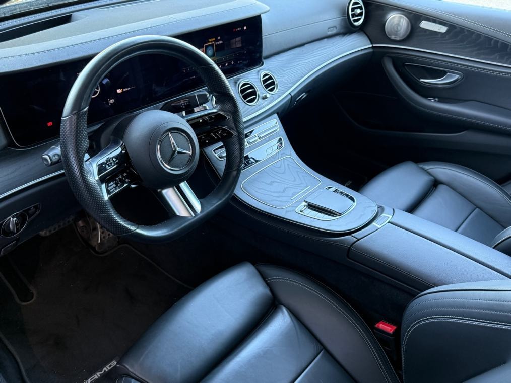 MERCEDES-BENZ E 300 de T 4Matic AMG Line 9G-Tronic-image-3