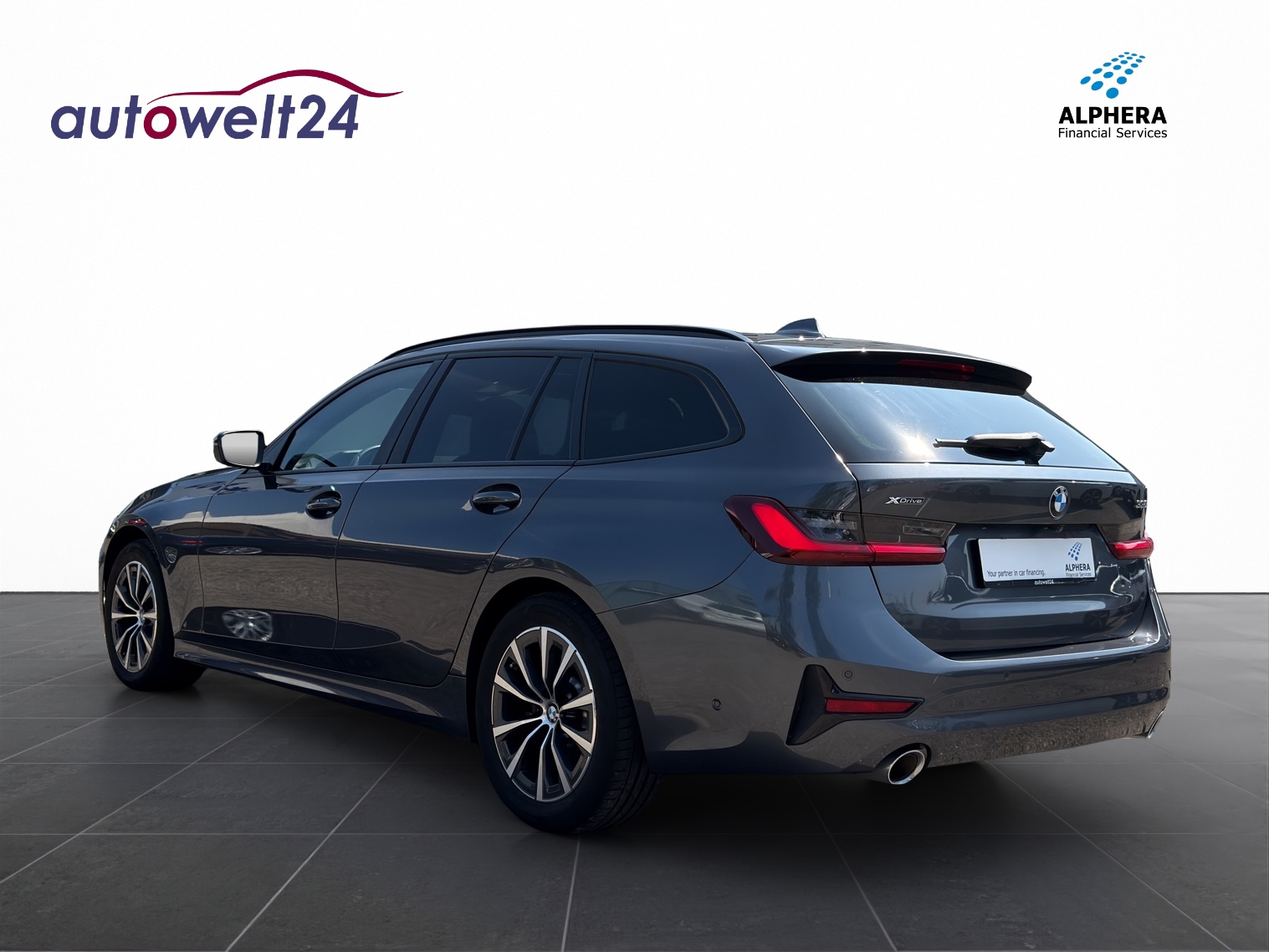 BMW 330i Touring xDrive Steptronic-image-6
