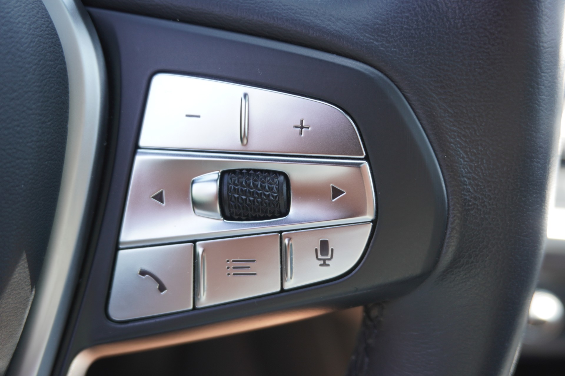 BMW 330i Touring xDrive Steptronic-image-26