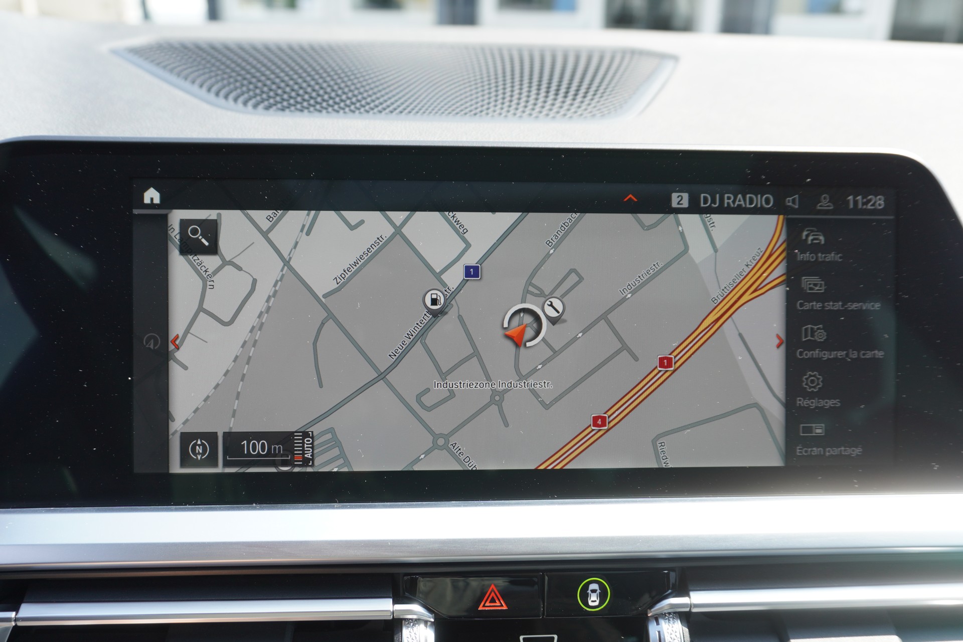 BMW 330i Touring xDrive Steptronic-image-34