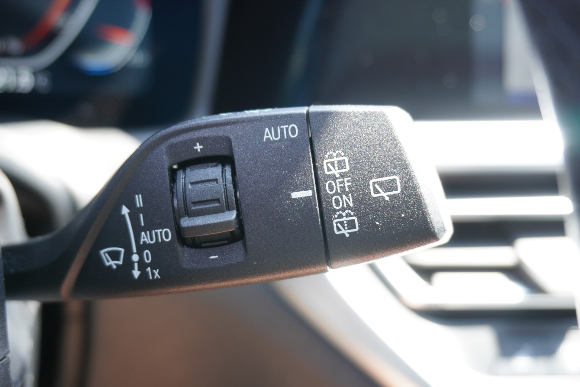 BMW 330i Touring xDrive Steptronic-image-28