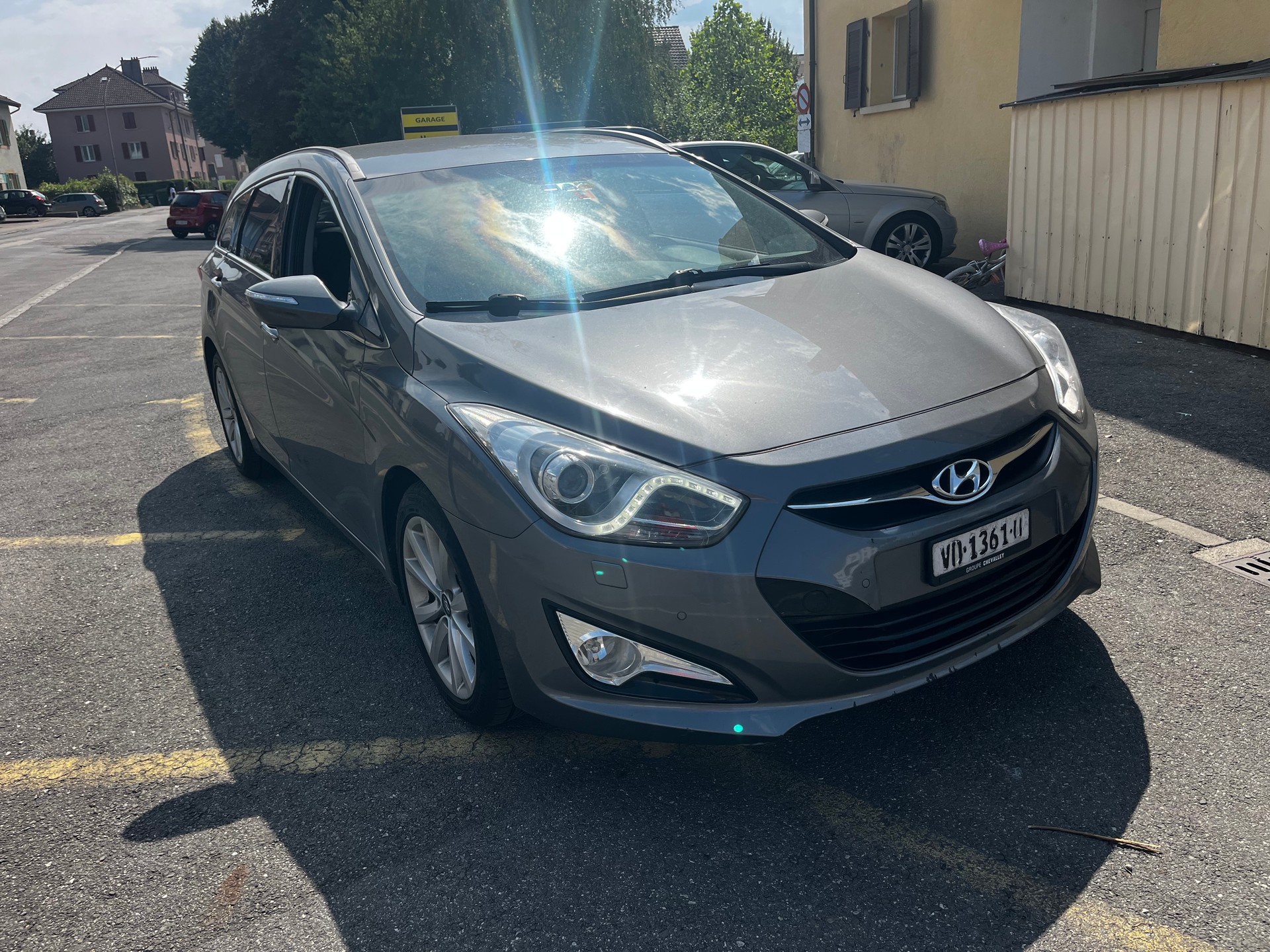 HYUNDAI i40 Wagon 2.0 GDi Premium Automatic-image-0