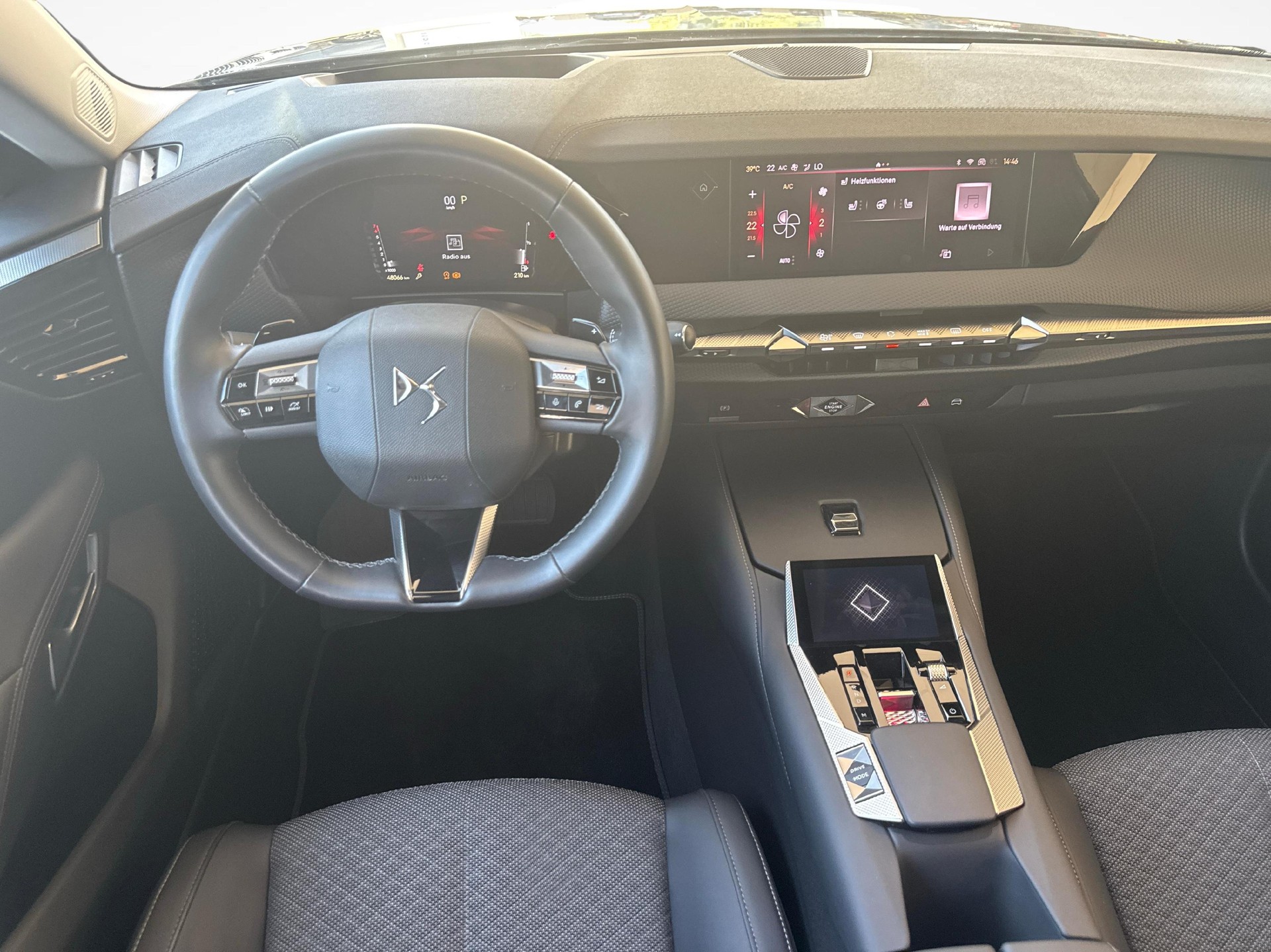 DS AUTOMOBILES 4 1.2 PureTech Trocadero-image-8