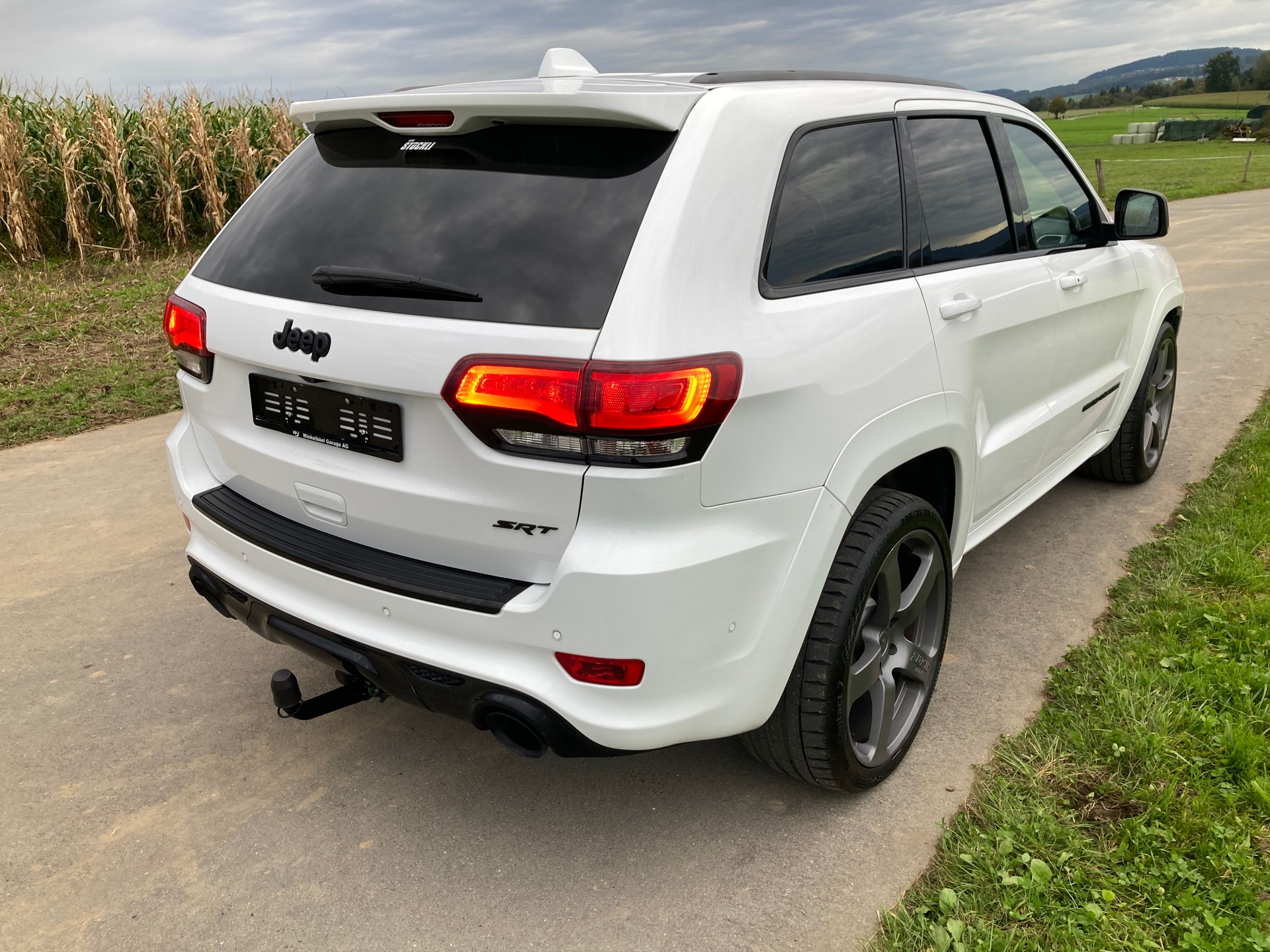 JEEP Grand Cherokee 6.4 V8 HEMI SRT8 Automatic mit Anhängerkupplung-image-2