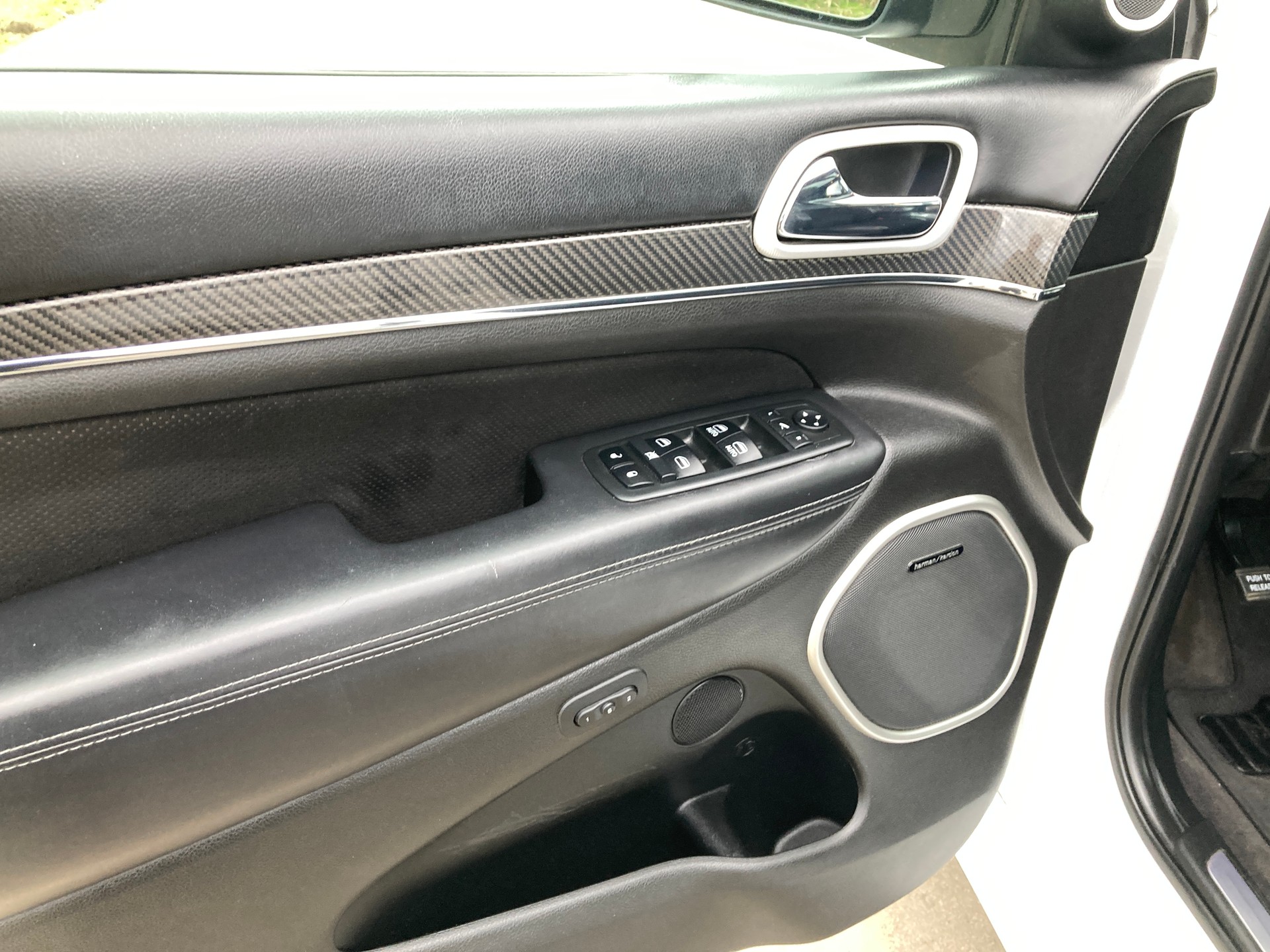 JEEP Grand Cherokee 6.4 V8 HEMI SRT8 Automatic mit Anhängerkupplung-image-11