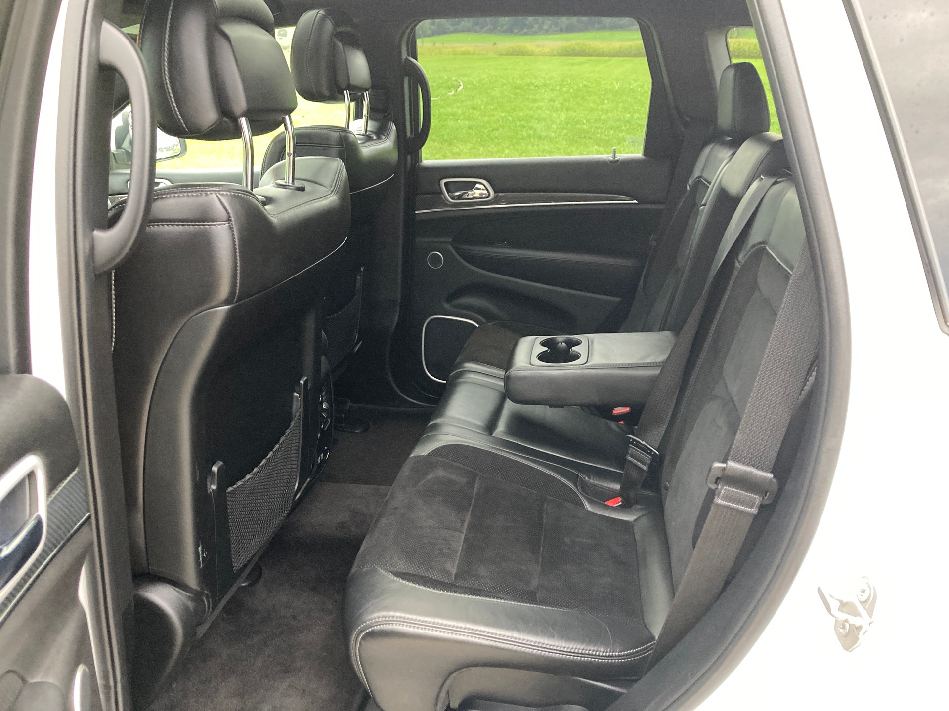 JEEP Grand Cherokee 6.4 V8 HEMI SRT8 Automatic mit Anhängerkupplung-image-8