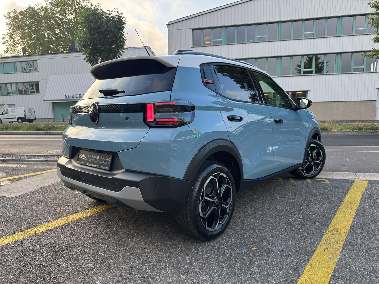 CITROEN e-C3 44kWh Max-image-3