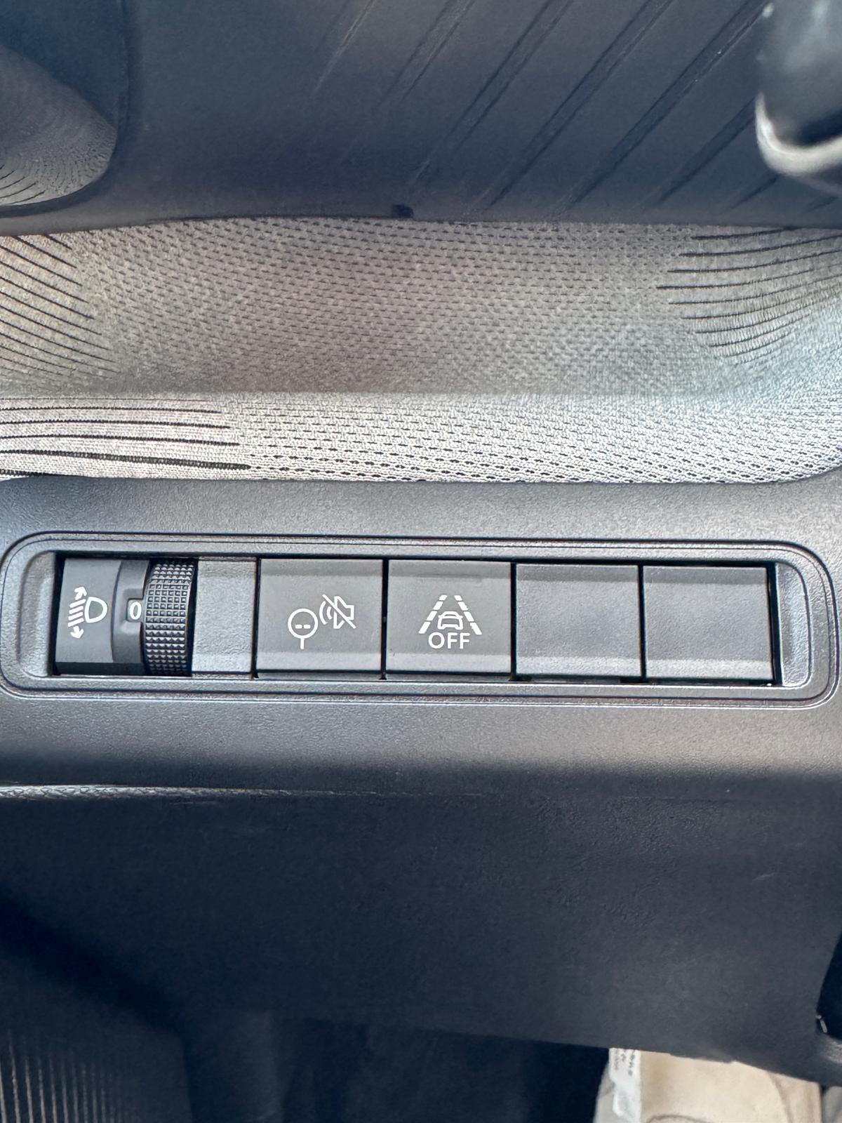 CITROEN e-C3 44kWh Max-image-21