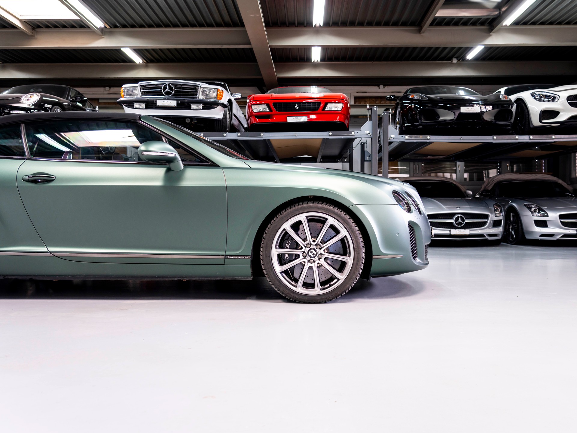 BENTLEY Continental Supersports Convertible 6.0-image-9