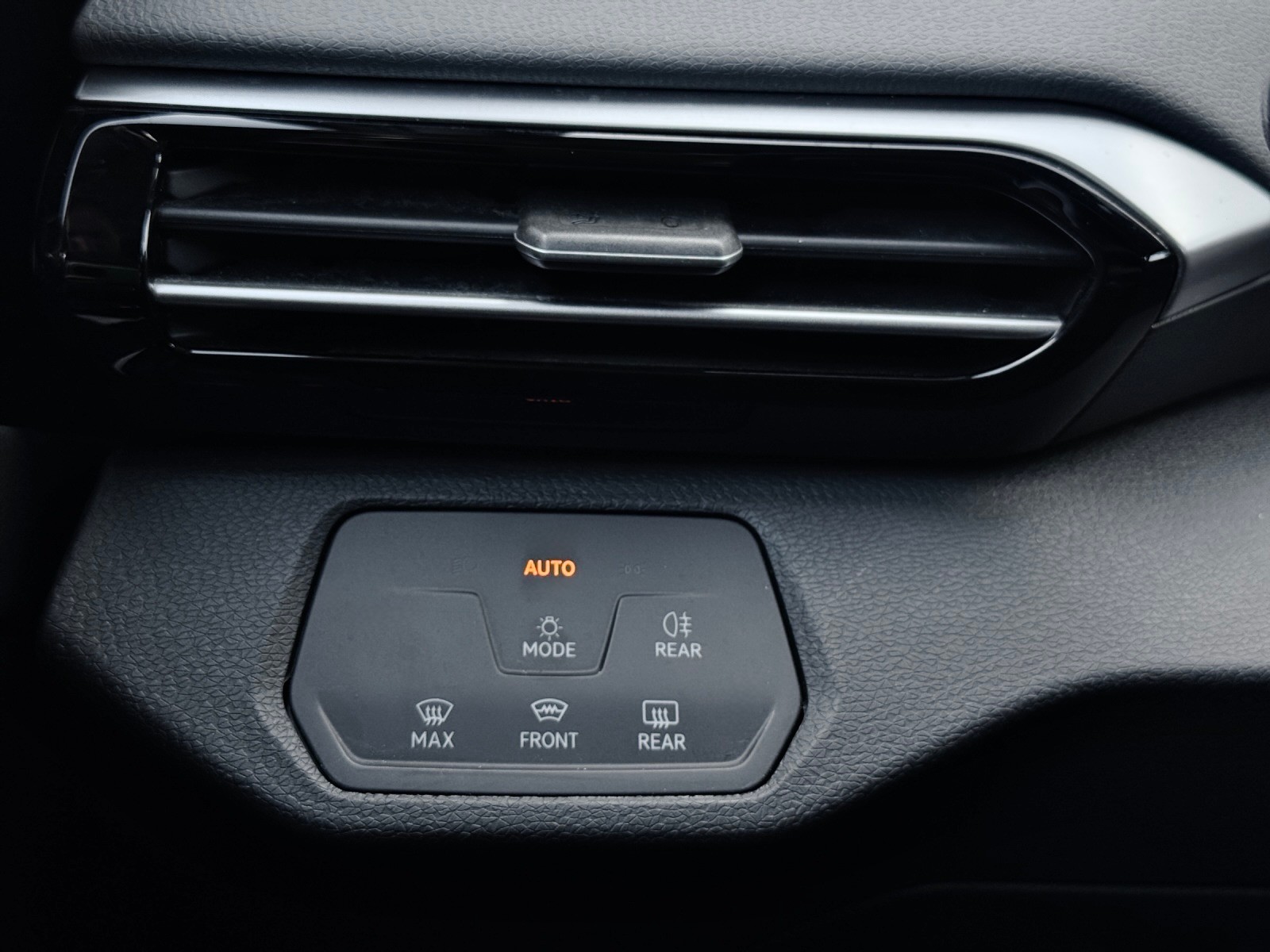 VW ID.4 Pro Performance 77 kWh-image-22