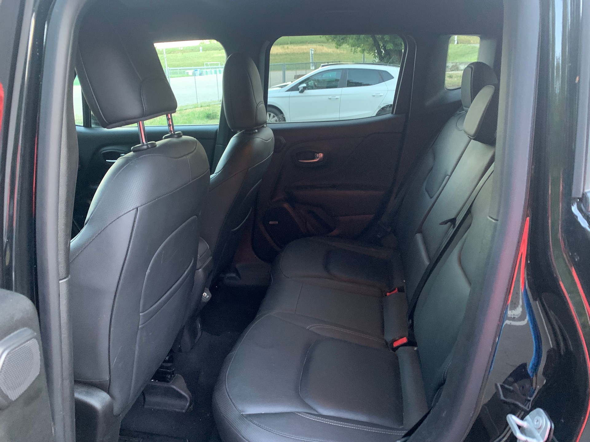 JEEP 1.3 Turbo Limited-image-4