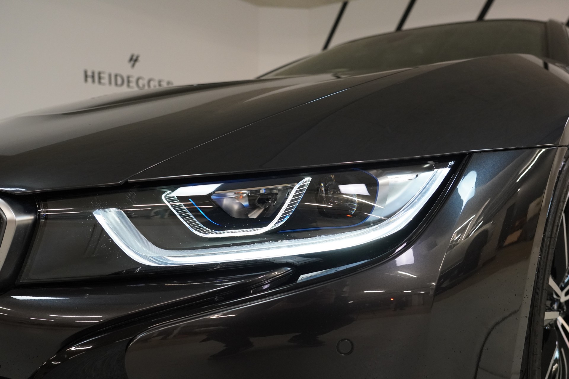 BMW i8 Coupé-image-8