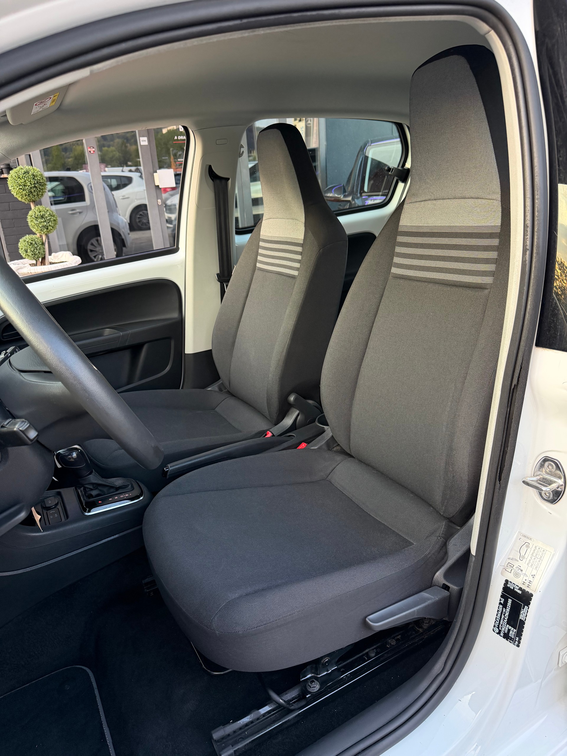 VW e-Up-image-10