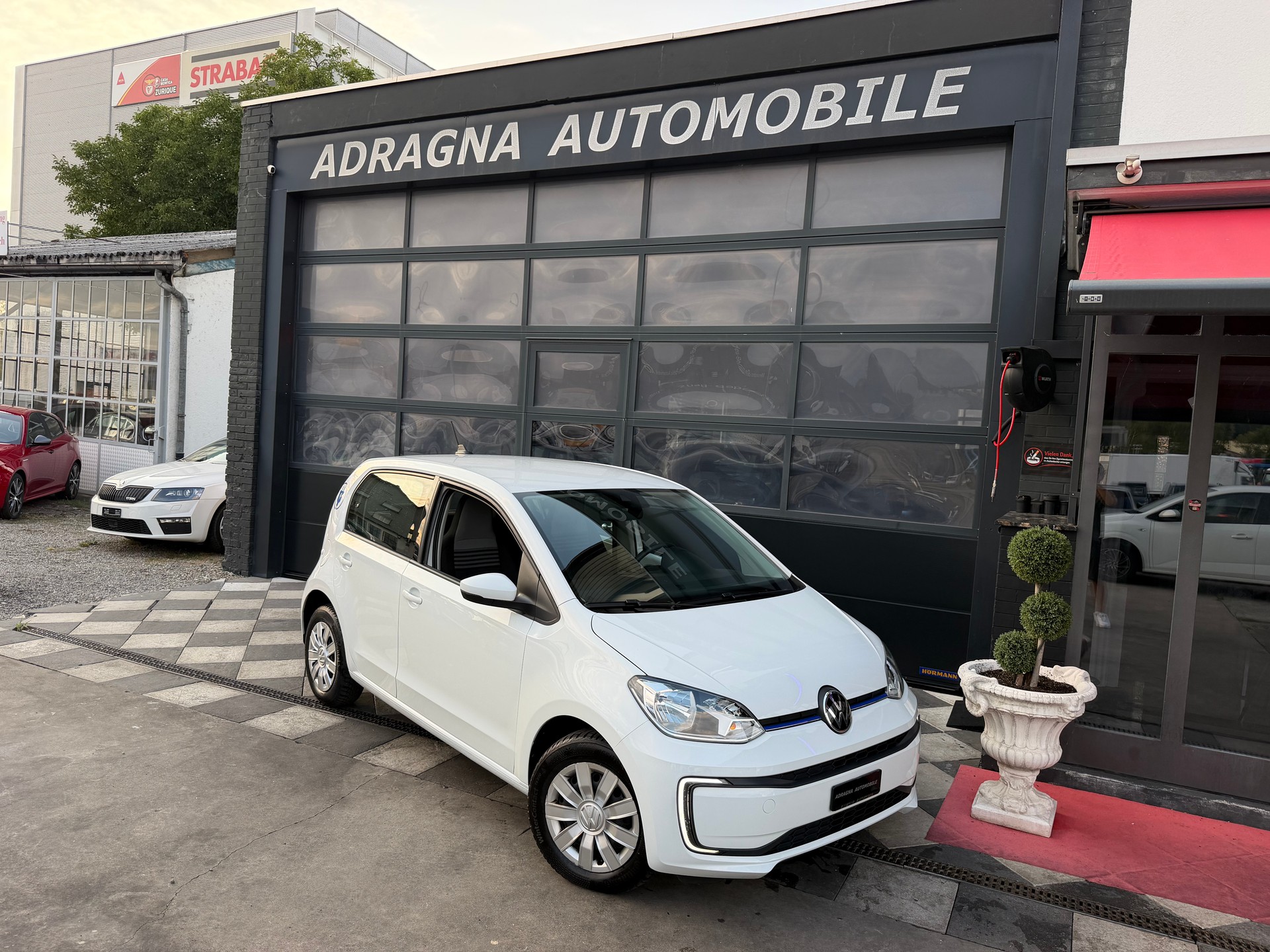 VW e-Up-image-0