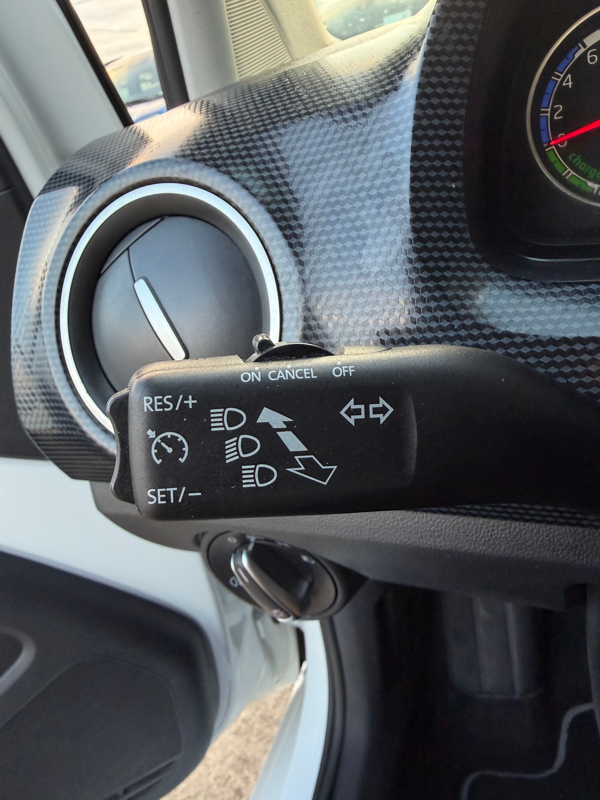 VW e-Up-image-19