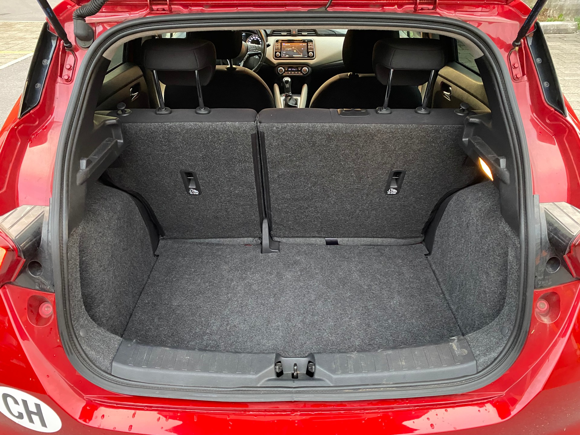NISSAN 0.9 IG-T N-Connecta-image-9