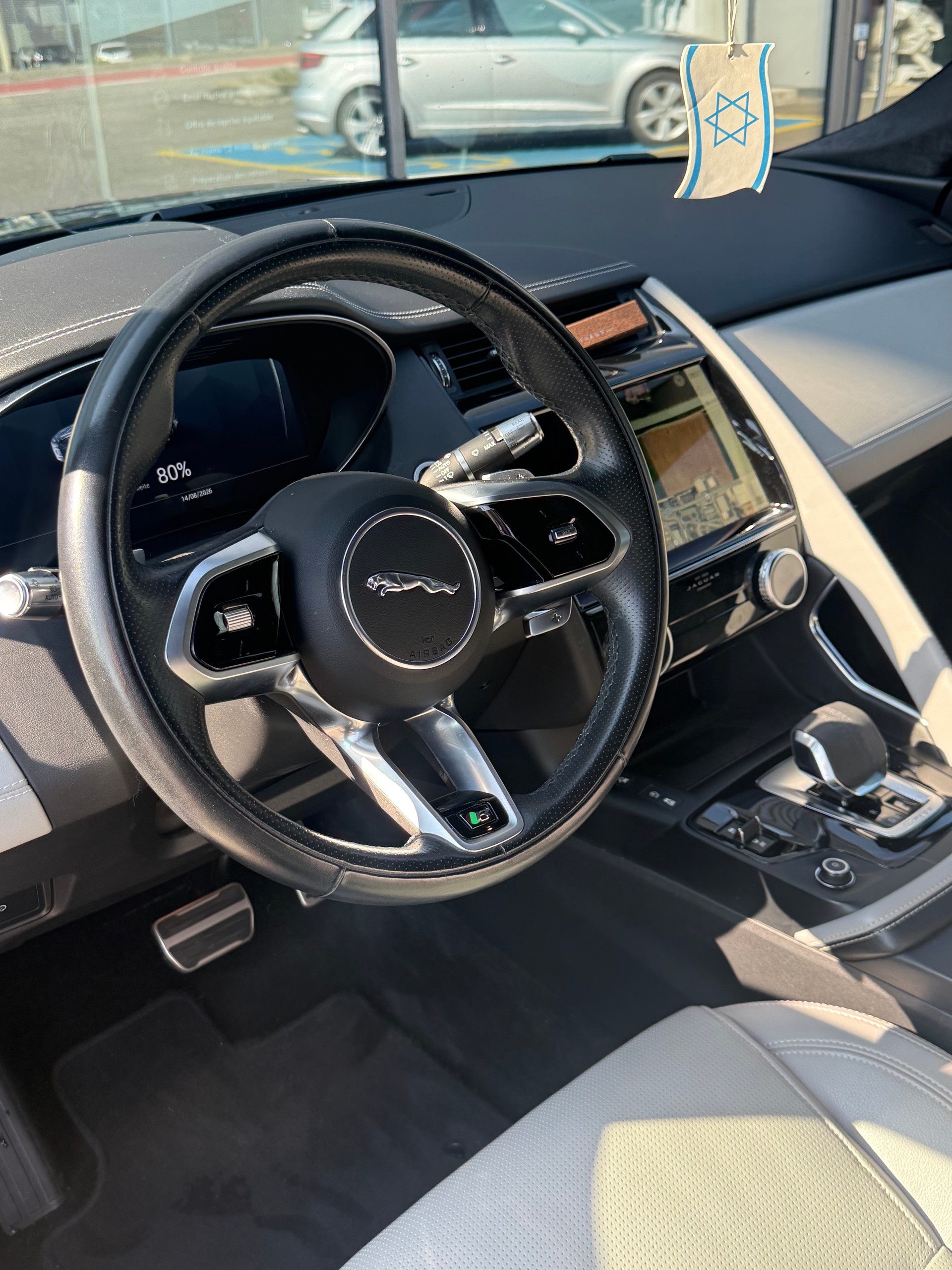JAGUAR E-Pace 1.5 P300e R-Dynamic AWD S-image-3