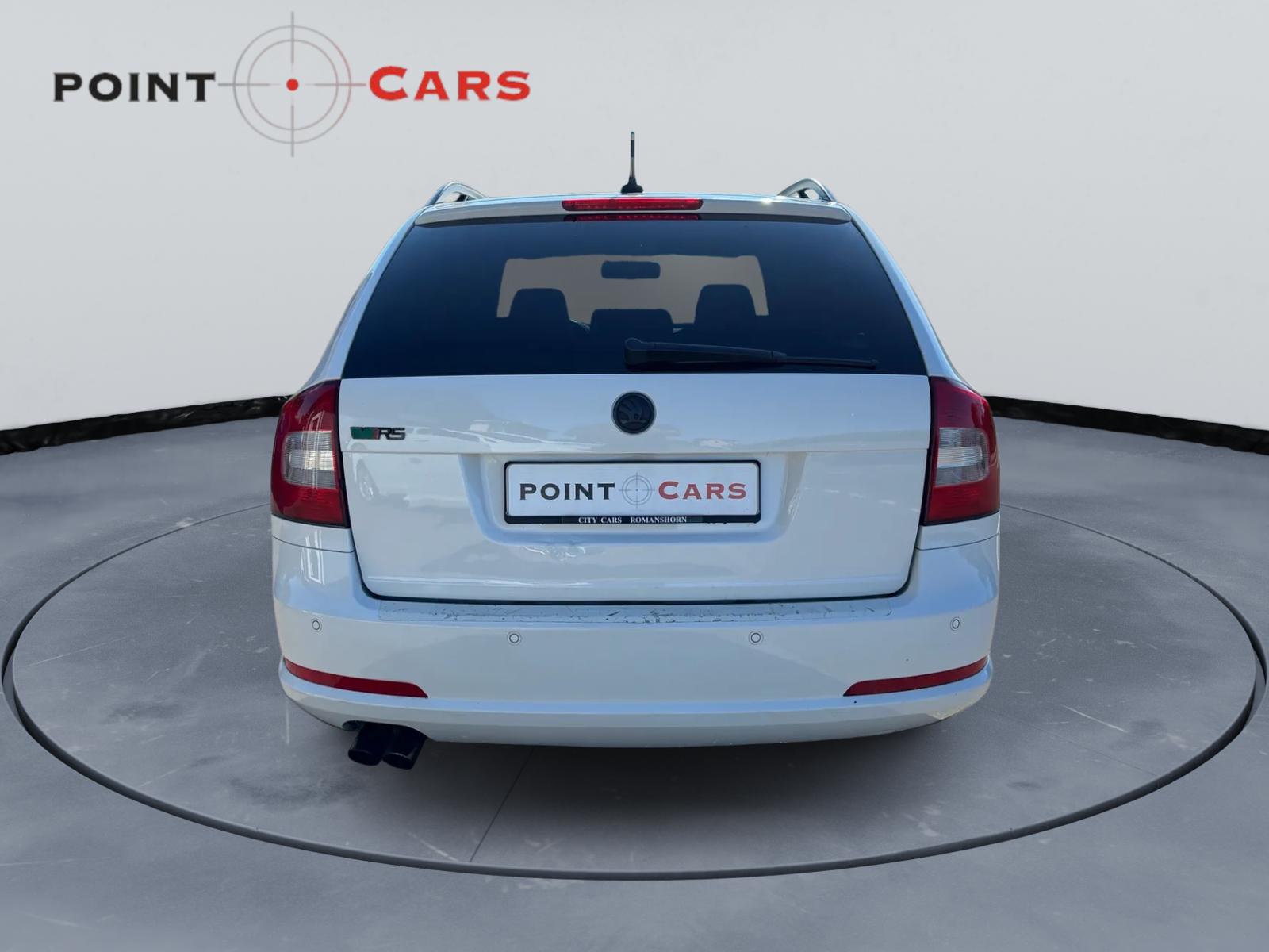 SKODA Octavia Combi 2.0 TSI RS DSG-image-3