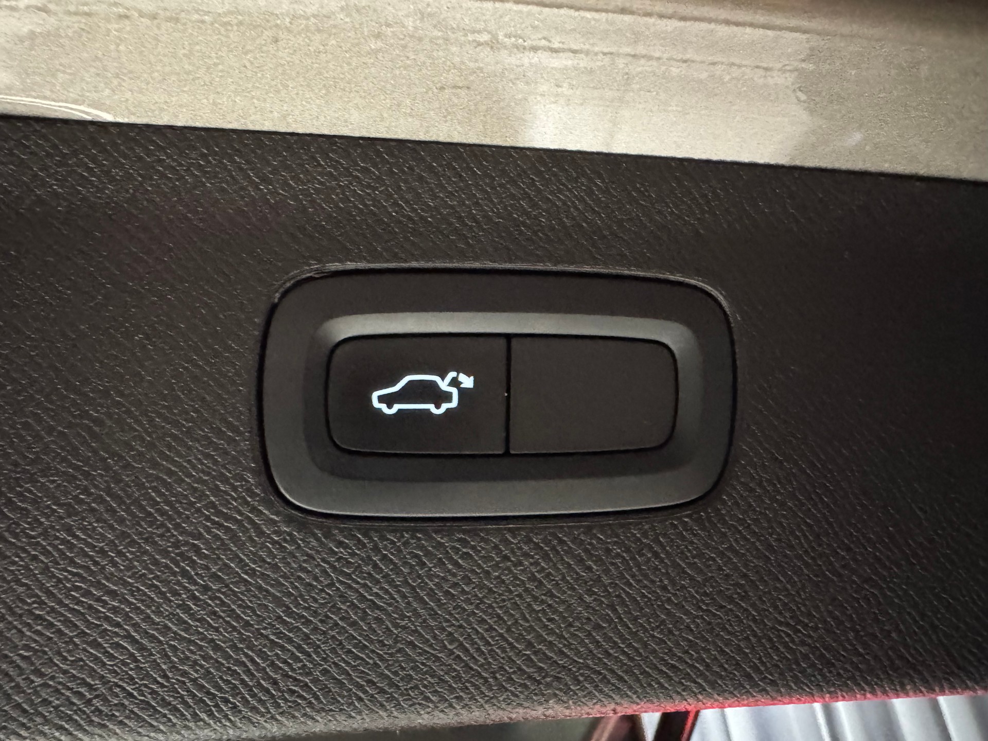 VOLVO XC90 B5 Diesel Mild Hybrid AWD Inscription Geartronic(12)(M)-image-21