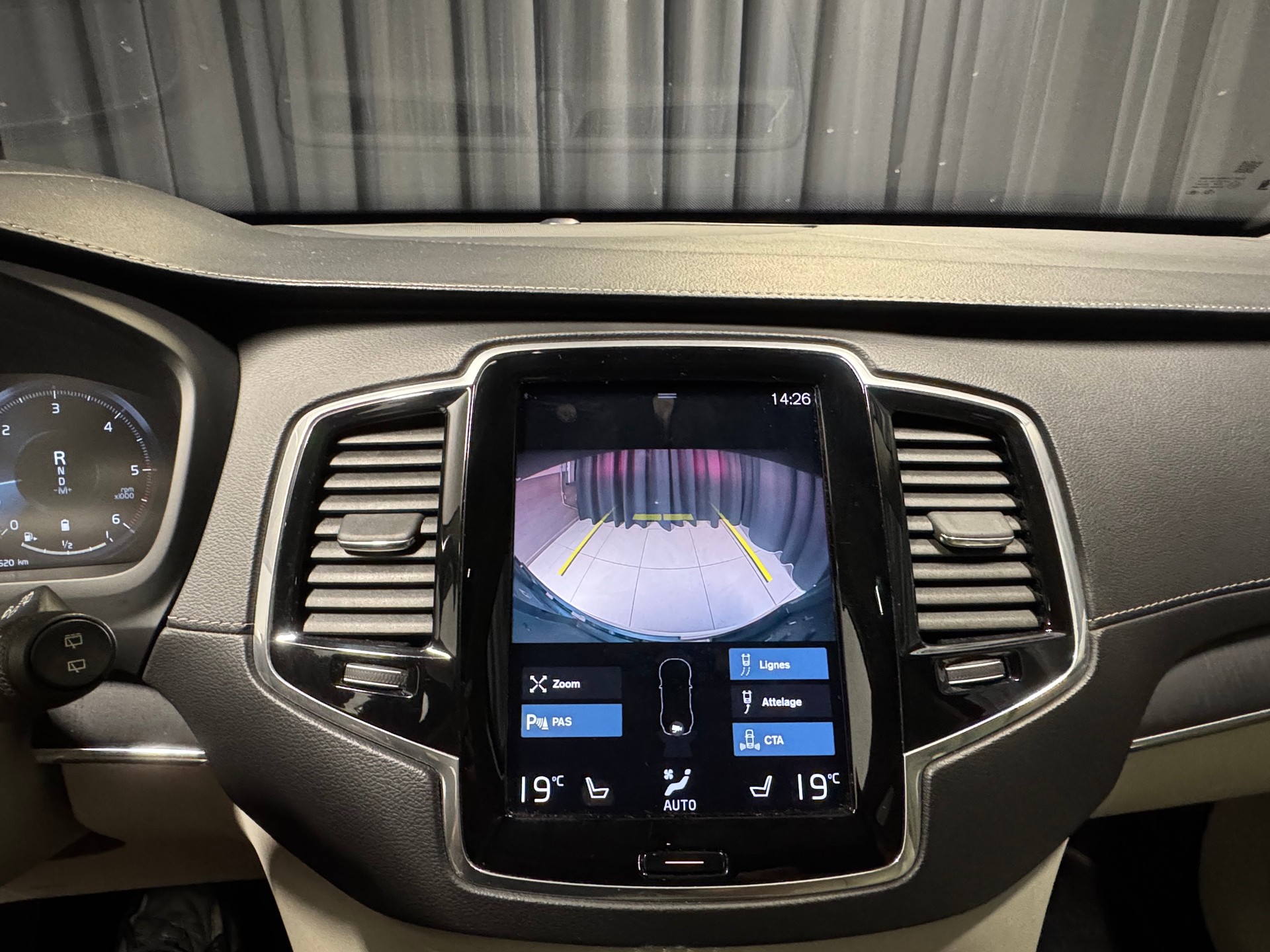 VOLVO XC90 B5 Diesel Mild Hybrid AWD Inscription Geartronic(12)(M)-image-13