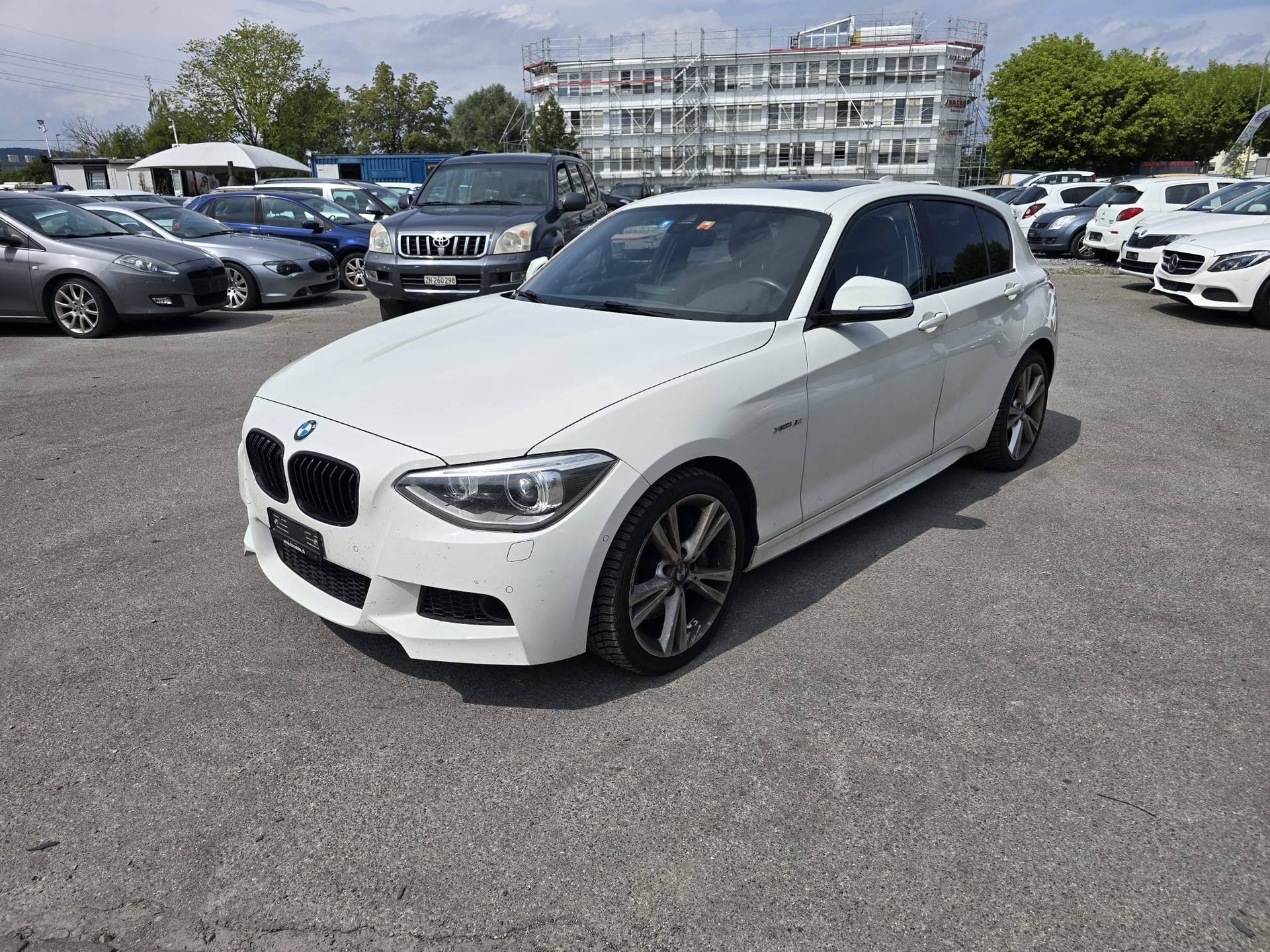 BMW 120d xDrive M-Paket-image-1