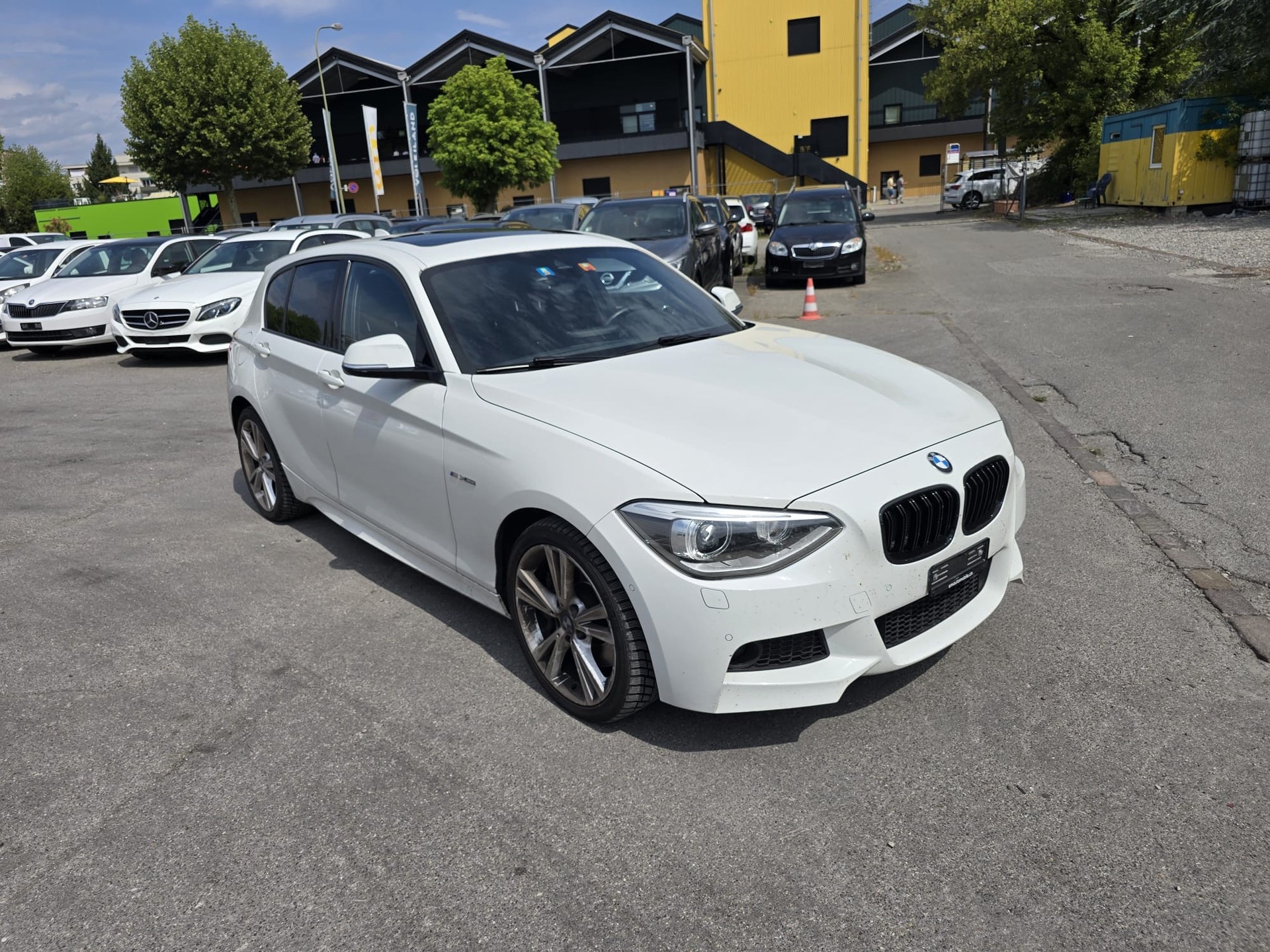 BMW 120d xDrive M-Paket-image-2