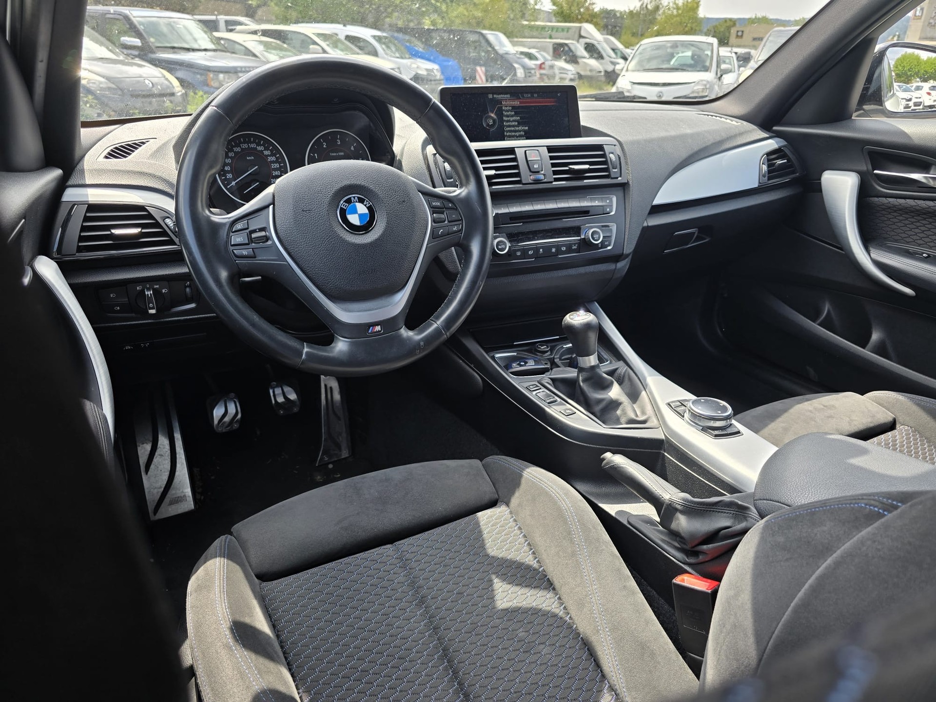 BMW 120d xDrive M-Paket-image-11
