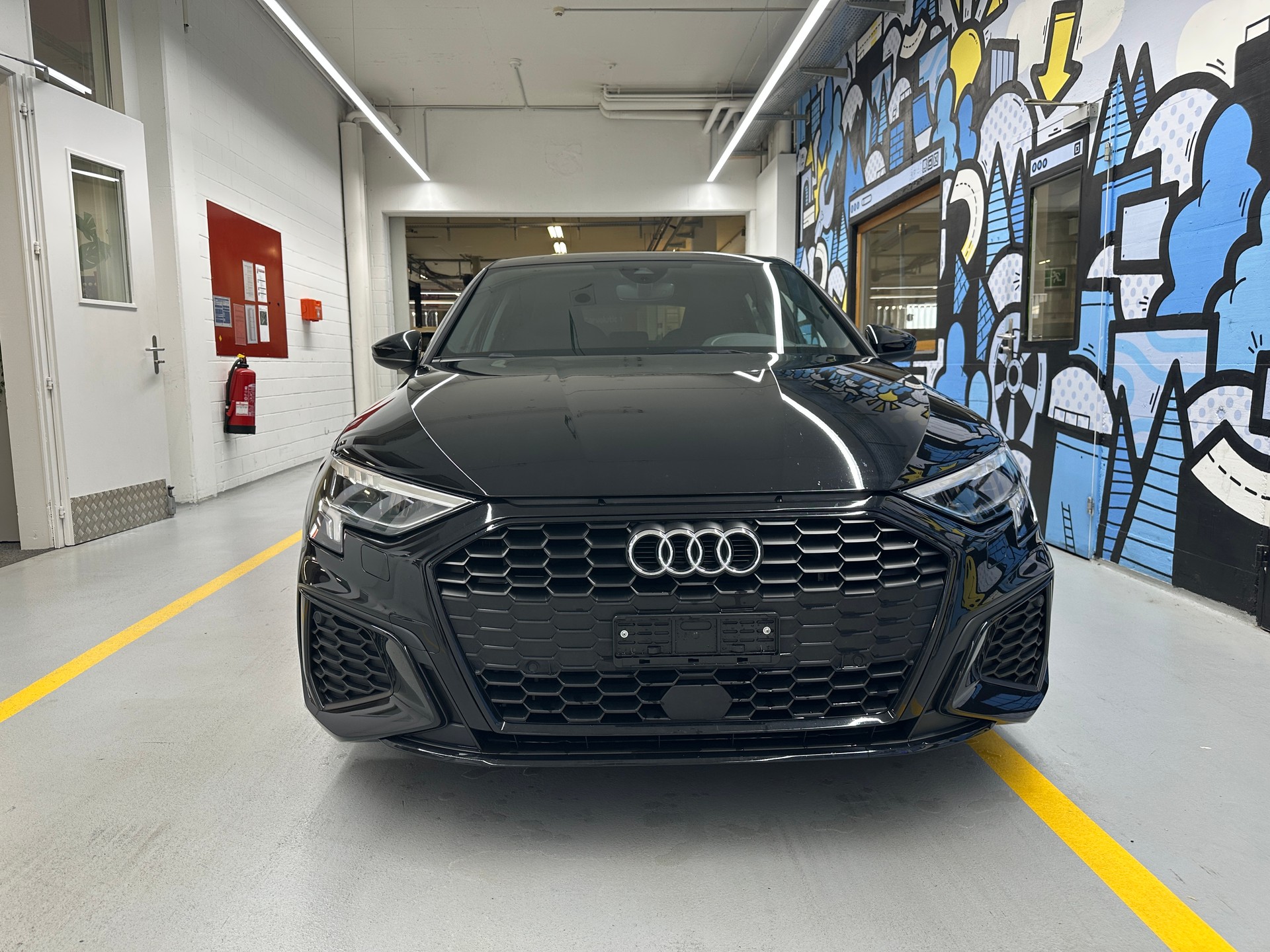 AUDI A3 Sportback 35 TFSI S line S-tronic-showroom-element-1