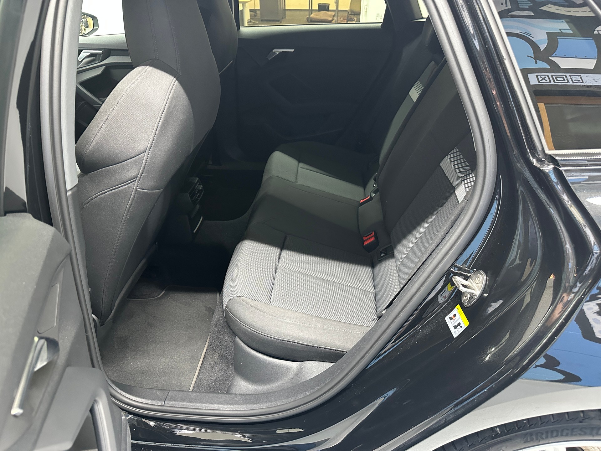 AUDI A3 Sportback 35 TFSI S line S-tronic-image-8