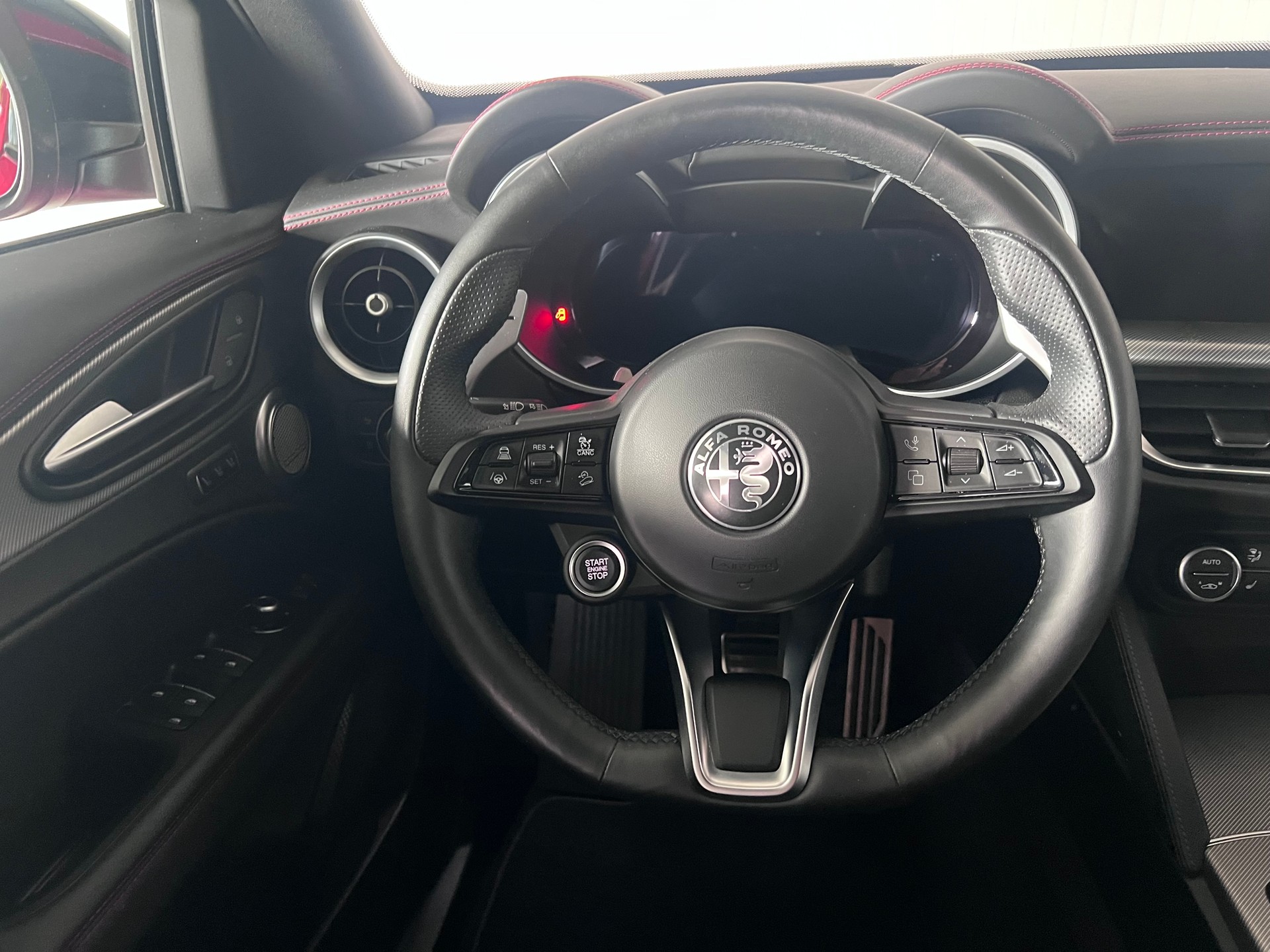 ALFA ROMEO Stelvio 2.0 Tributo Italiano Q4 AT8-image-20