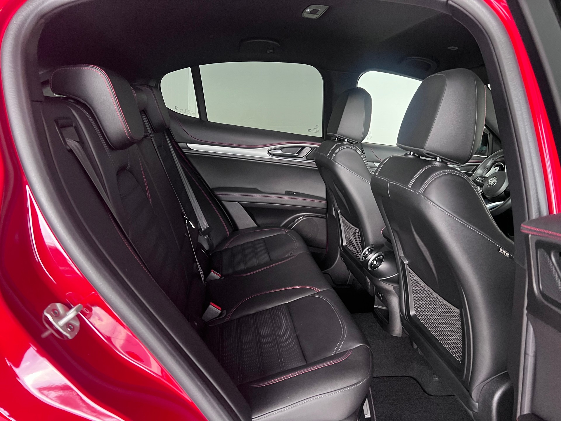 ALFA ROMEO Stelvio 2.0 Tributo Italiano Q4 AT8-image-16