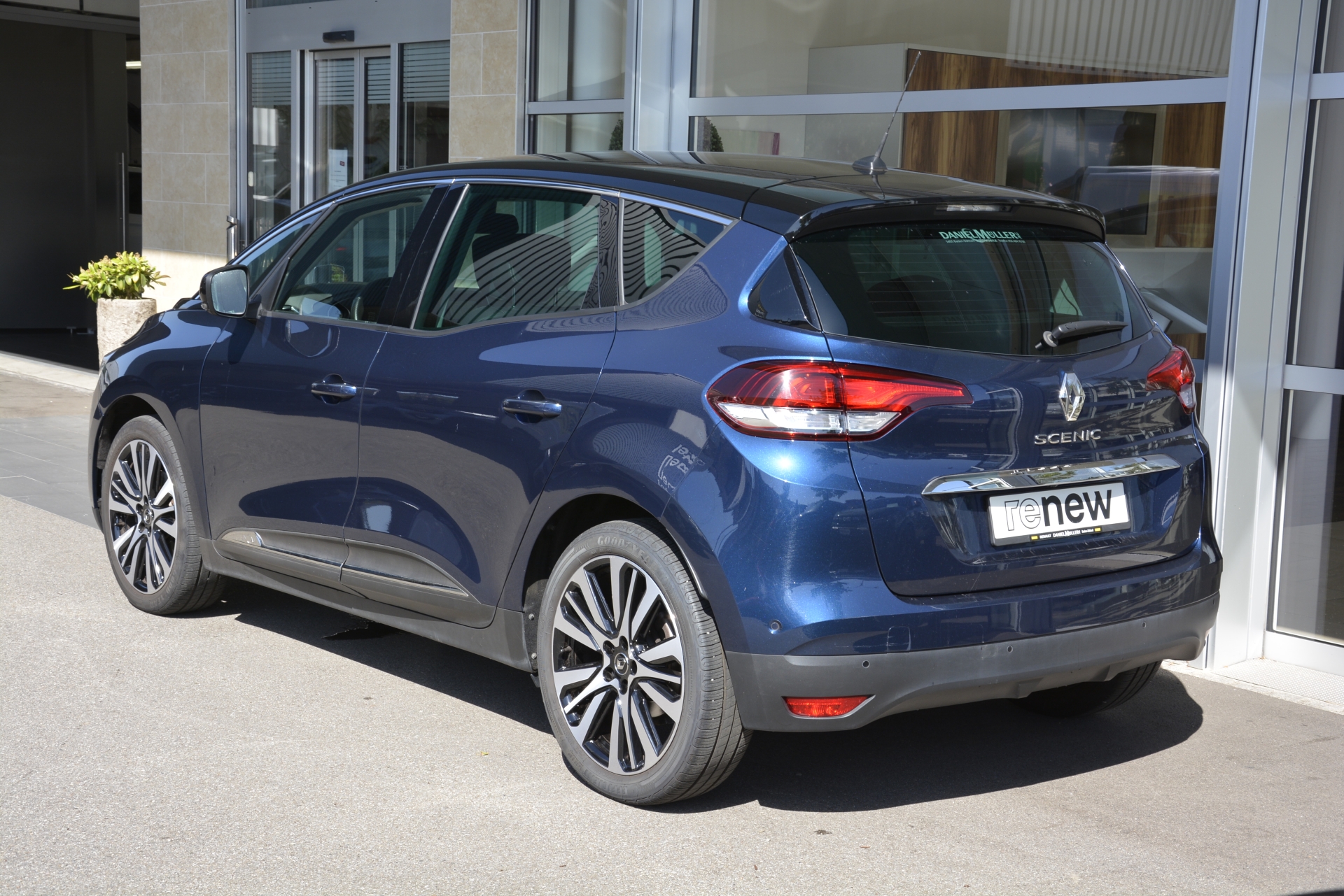 RENAULT Scenic 1.3 TCe 160 Intens EDC PF-image-3