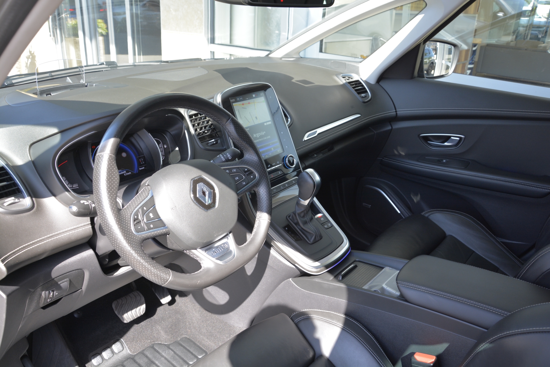 RENAULT Scenic 1.3 TCe 160 Intens EDC PF-image-4