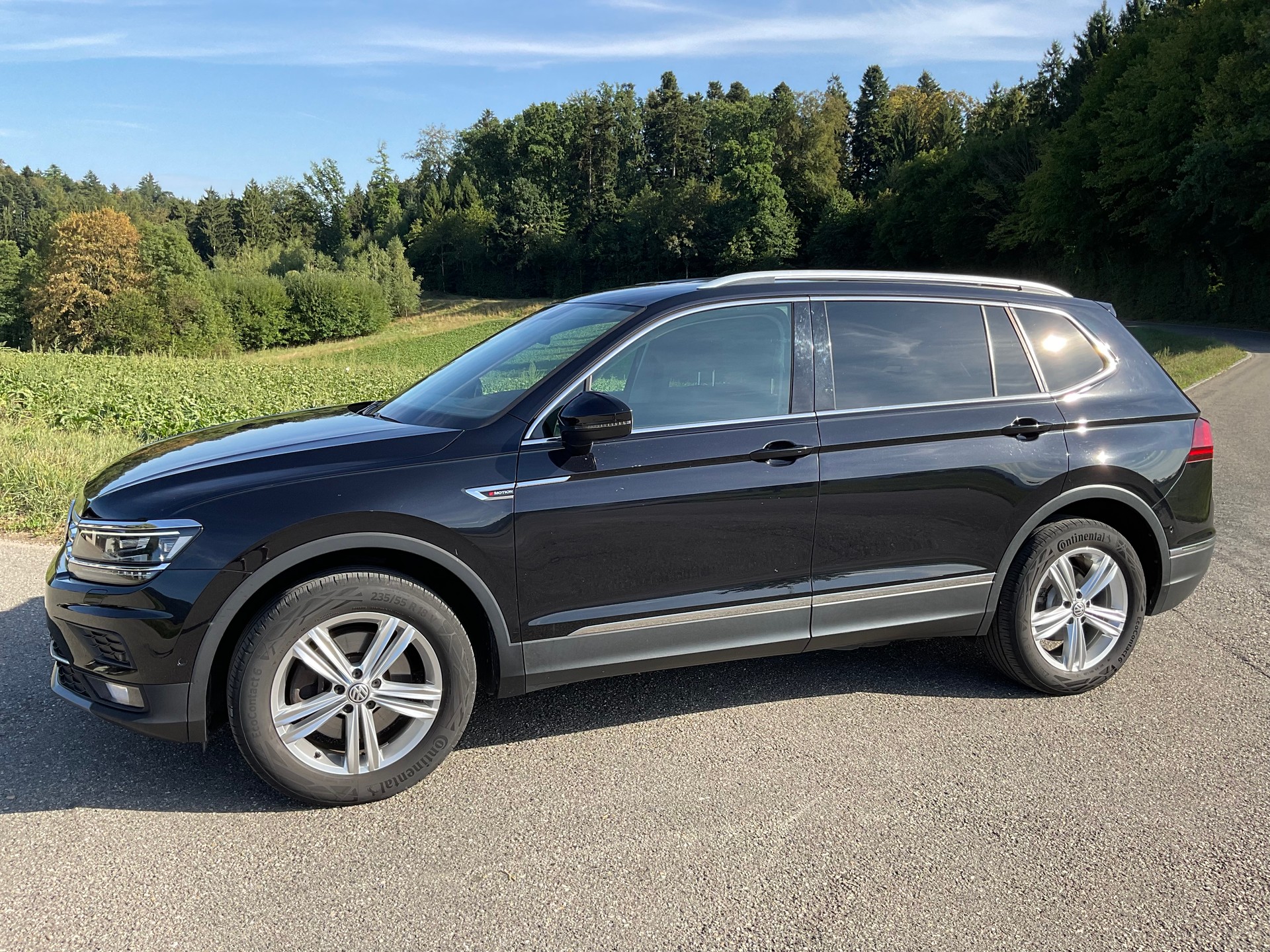 VW Tiguan 2.0 TSI Highline DSG Allspace 4-Motion 7-Plätzer-image-2