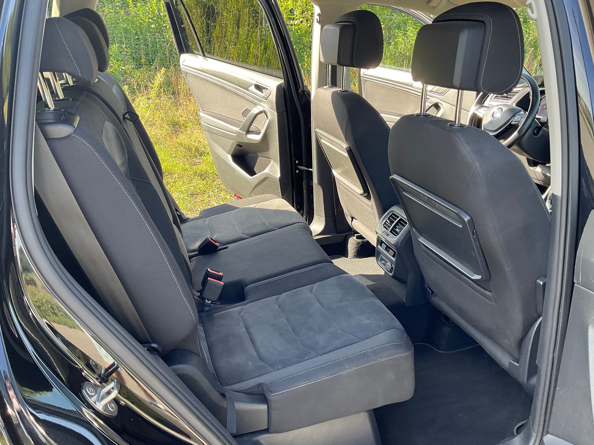 VW Tiguan 2.0 TSI Highline DSG Allspace 4-Motion 7-Plätzer-image-16