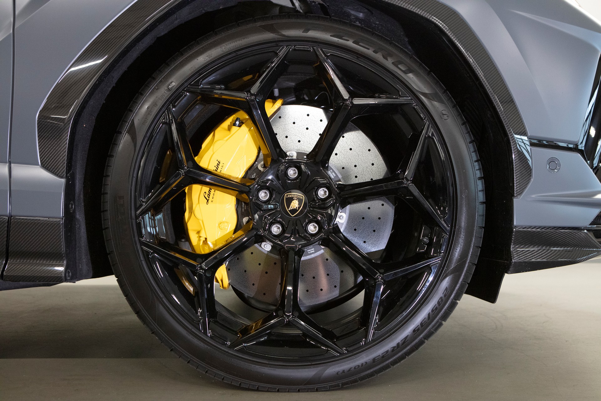 LAMBORGHINI Urus Performante-image-8