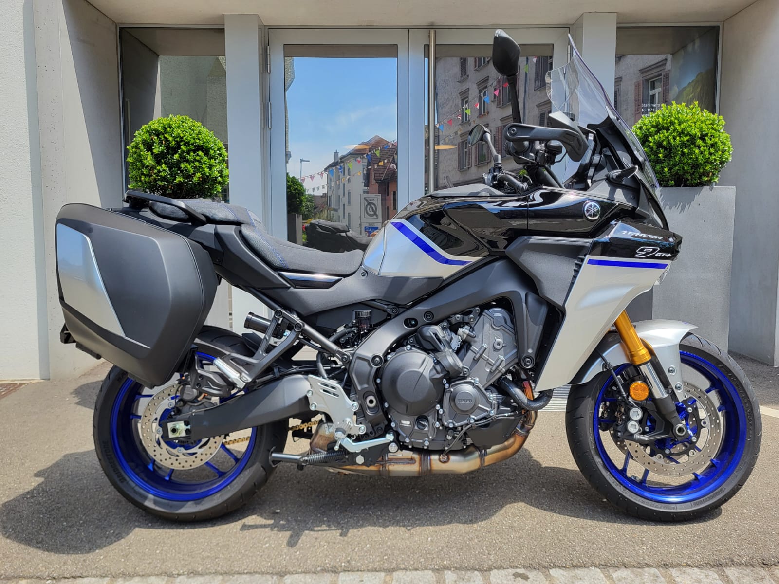 YAMAHA Tracer 9 GT+ Y-AMT-showroom-element-2