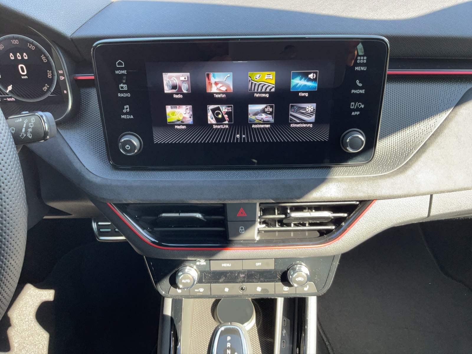 SKODA Kamiq 1.0 TSI Dynamic DSG-image-8