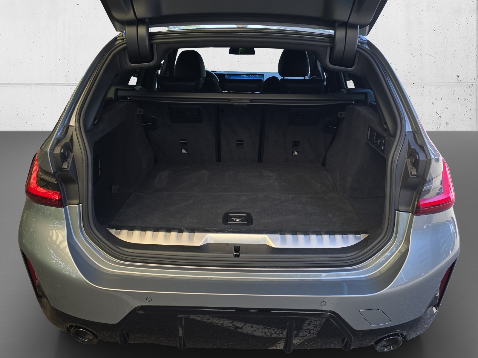BMW 330e xDr Tour M Sport-image-19