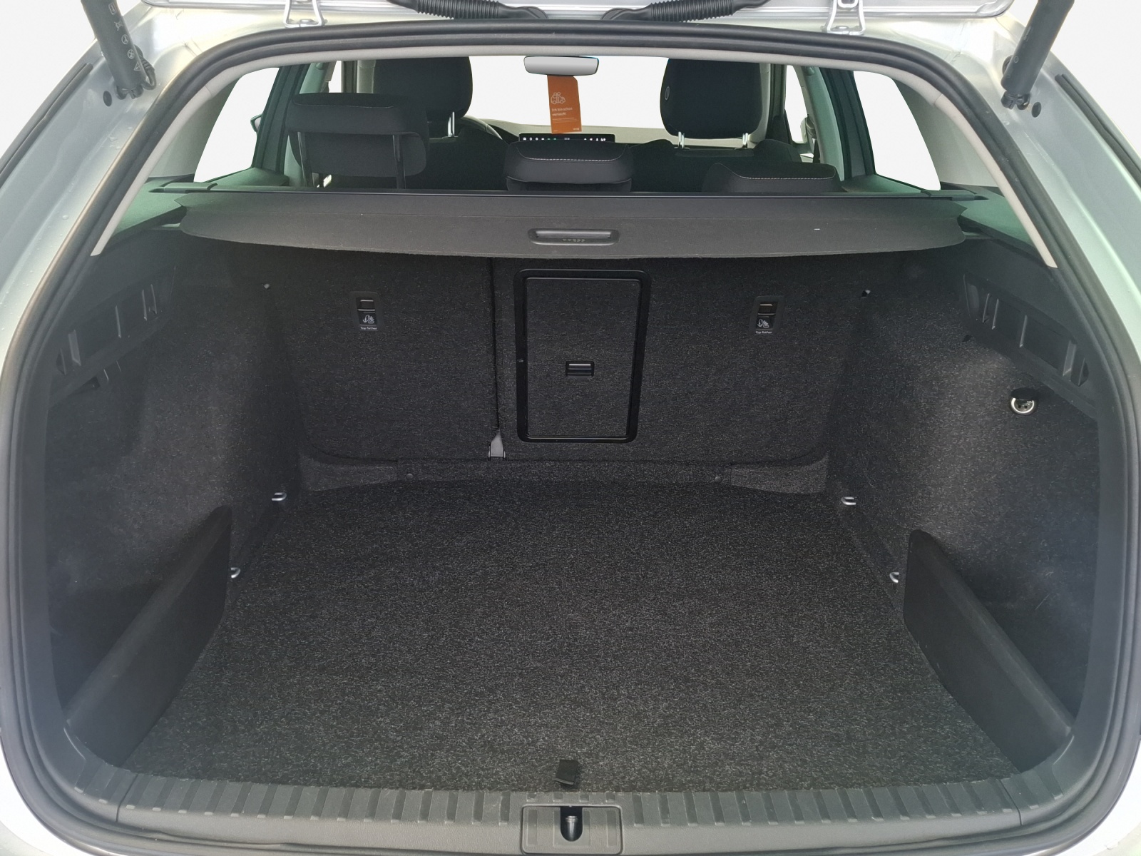 SKODA Octavia Combi 1.5 TSI mHEV DSG Dynamic-image-12