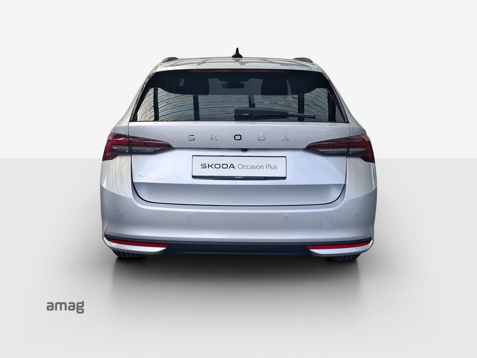 SKODA Octavia Combi 1.5 TSI mHEV DSG Dynamic-image-3