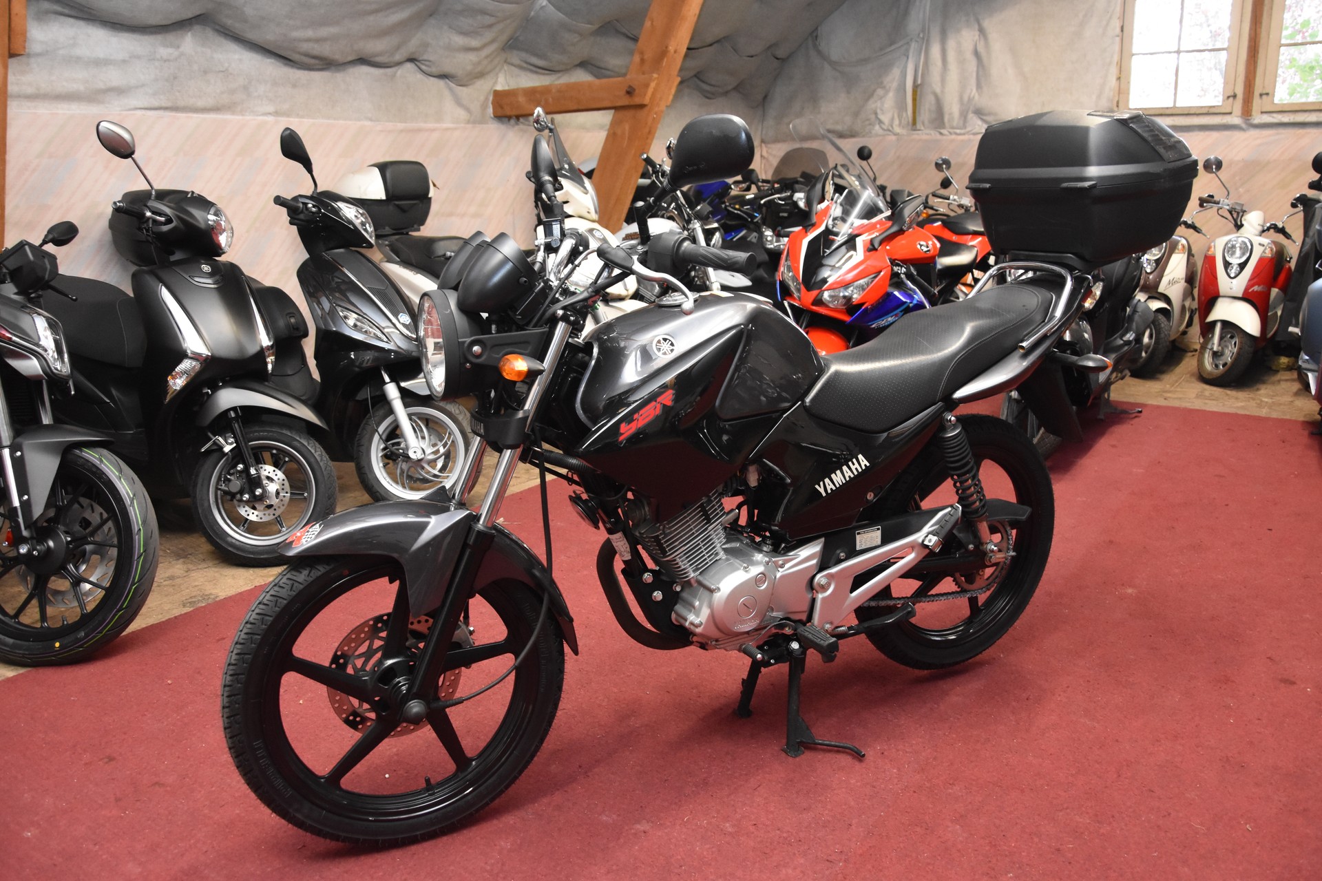YAMAHA YBR 125-image-1