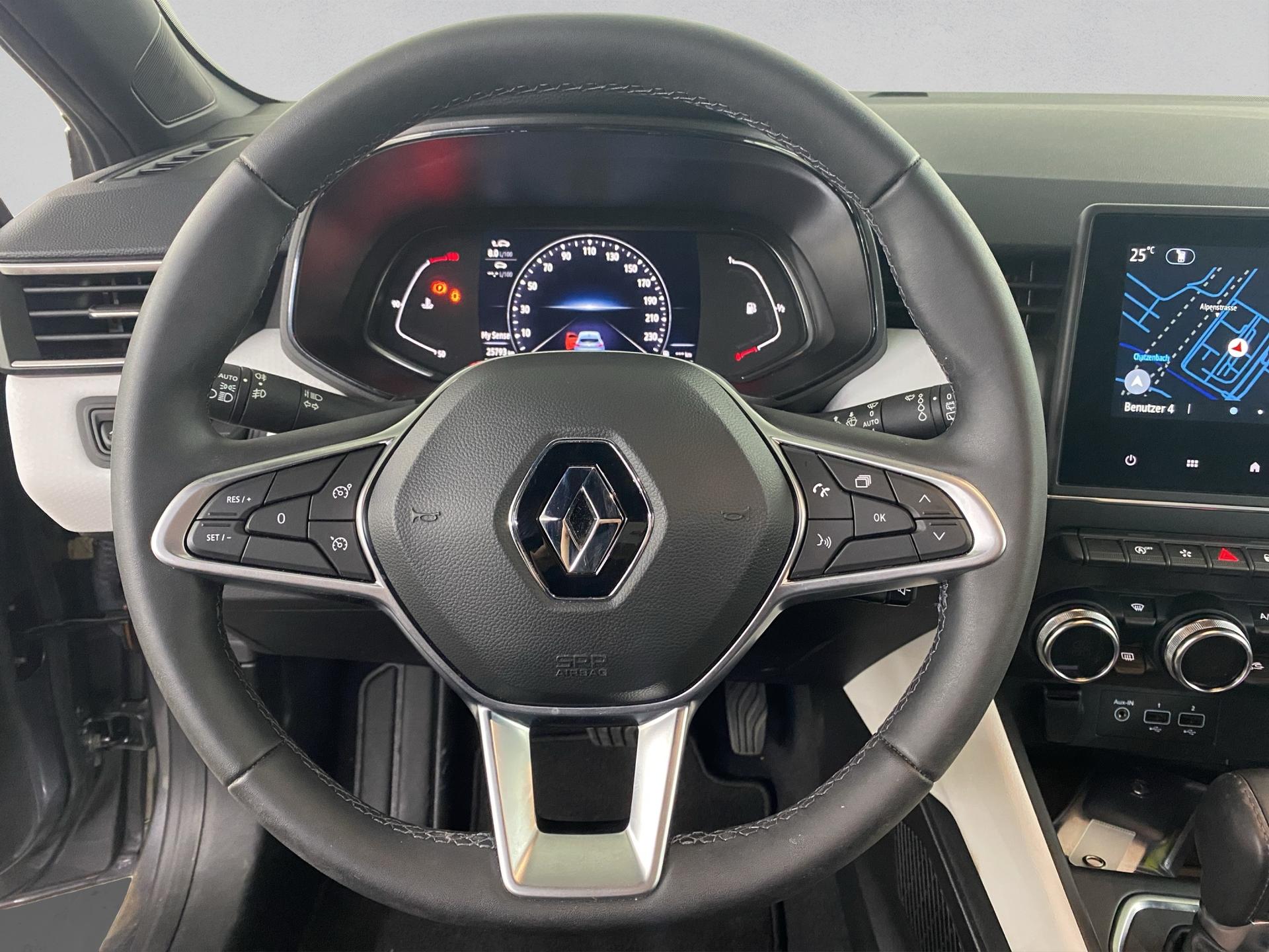 RENAULT Clio 1.0 Techno CVT-image-11