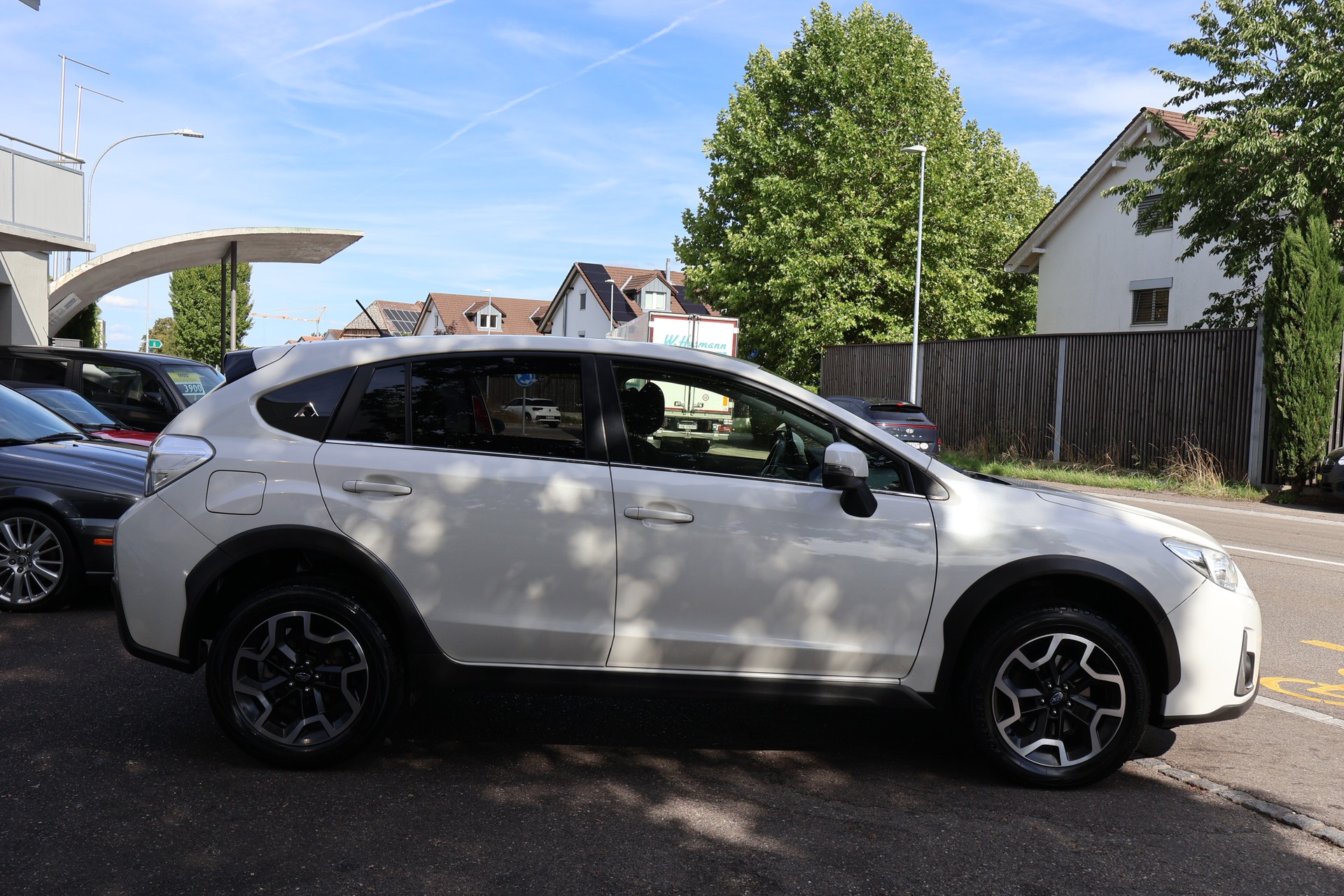 SUBARU XV 2.0D Swiss Three AWD-image-4