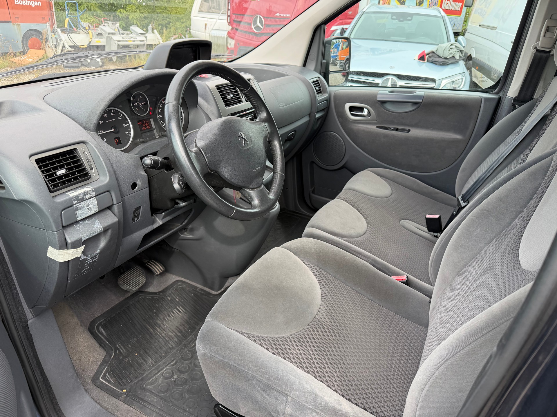 PEUGEOT 2.0 HDI 163 Active 5P-image-5