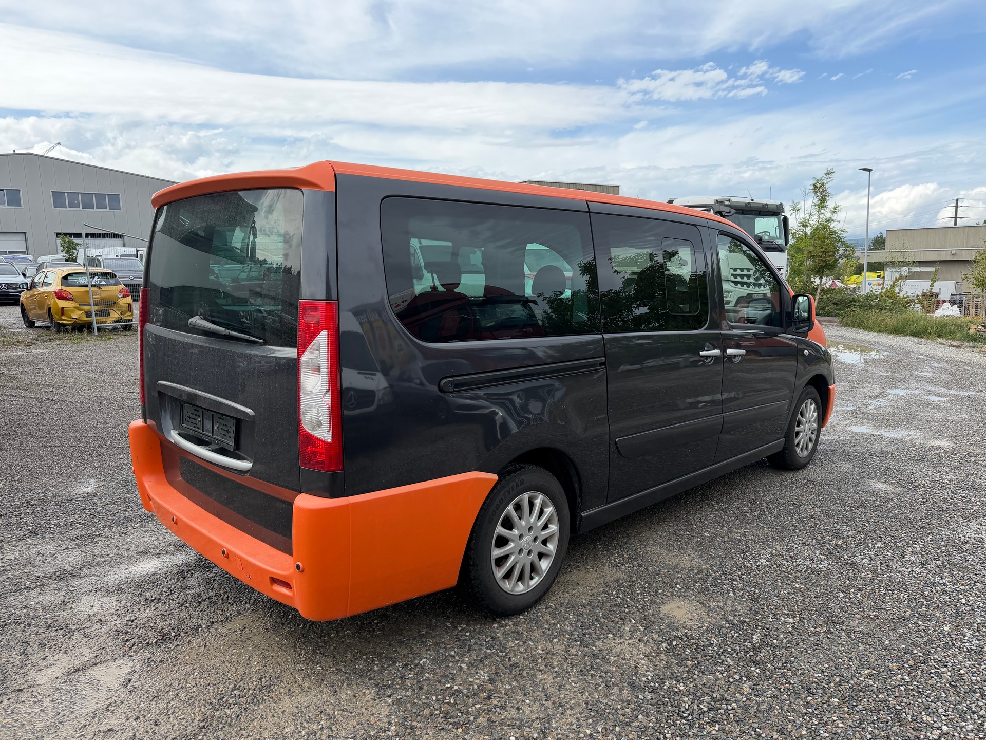 PEUGEOT 2.0 HDI 163 Active 5P-image-1