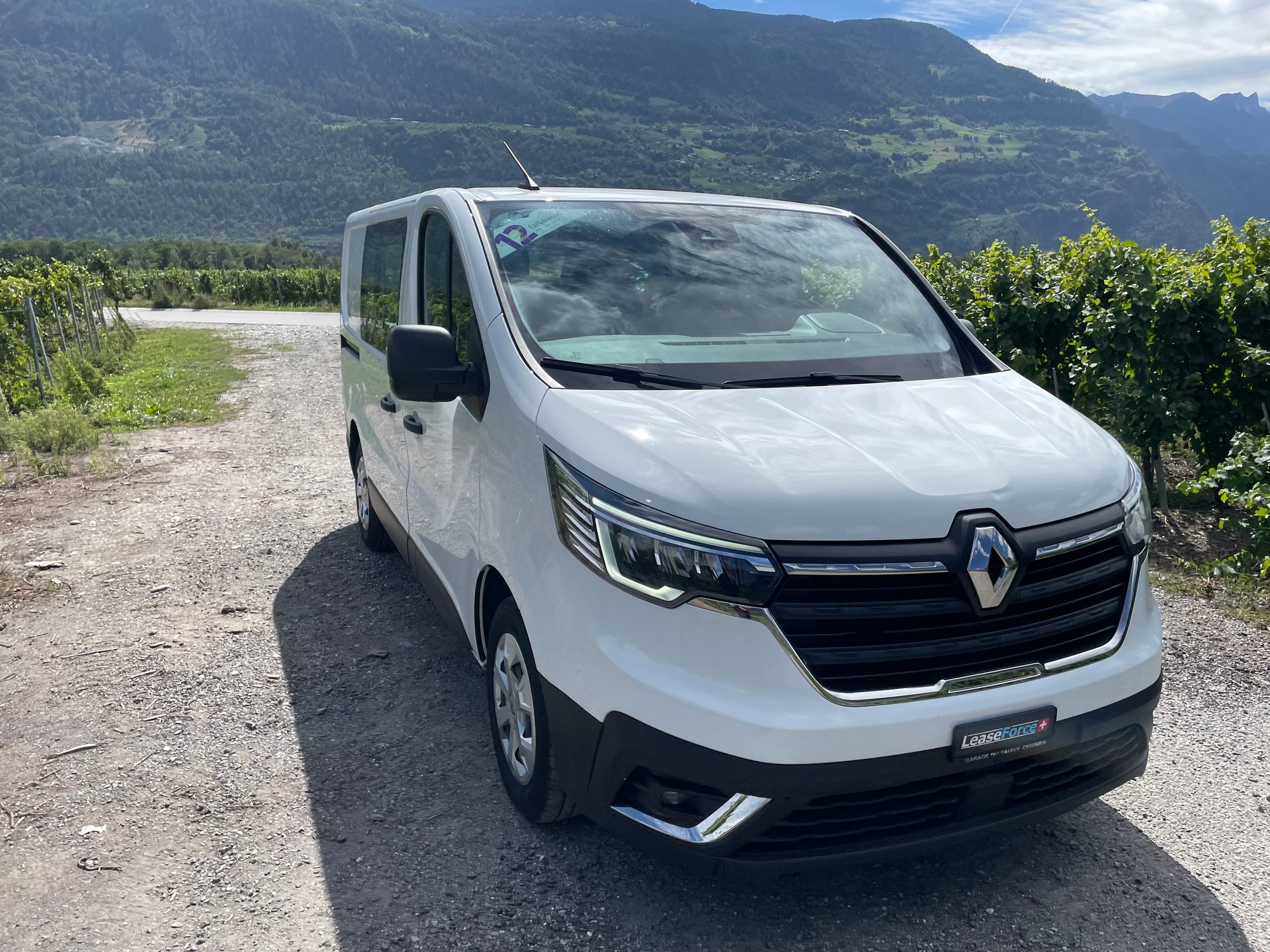 RENAULT Trafic 2.0 Blue dCi 130 Advance L1H1-image-2