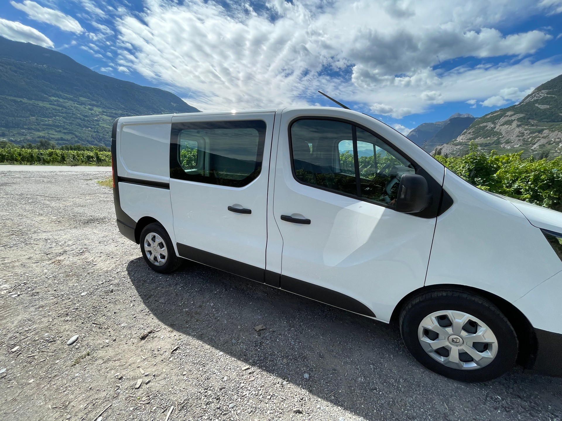 RENAULT Trafic 2.0 Blue dCi 130 Advance L1H1-image-4