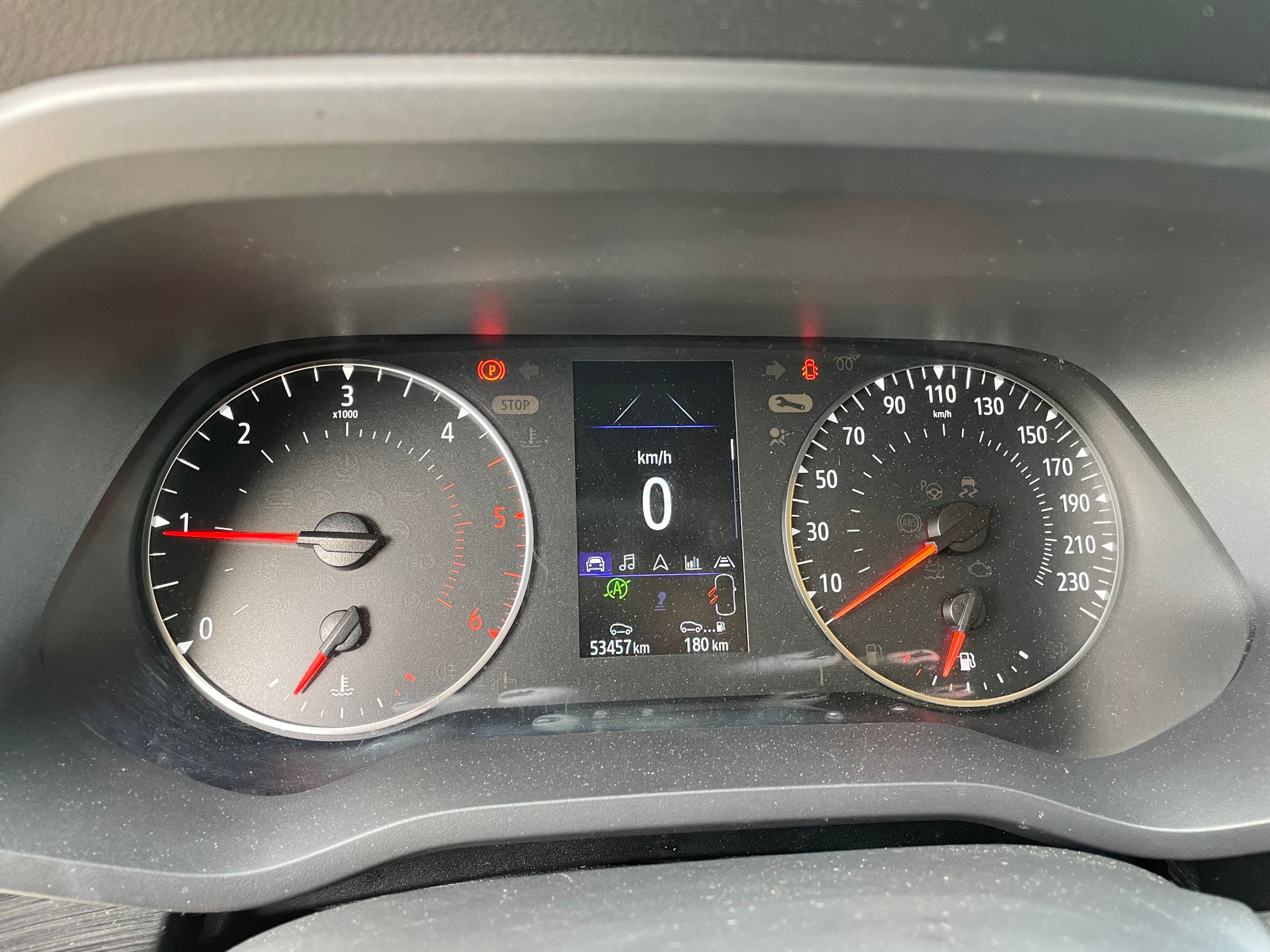 RENAULT Trafic 2.0 Blue dCi 130 Advance L1H1-image-12